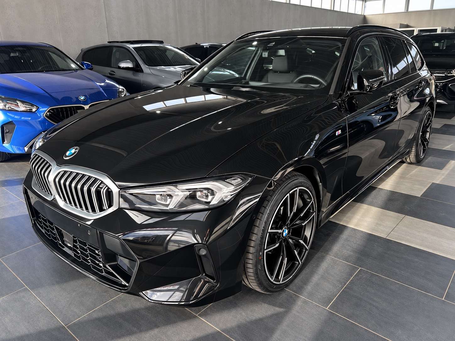 BMW 320