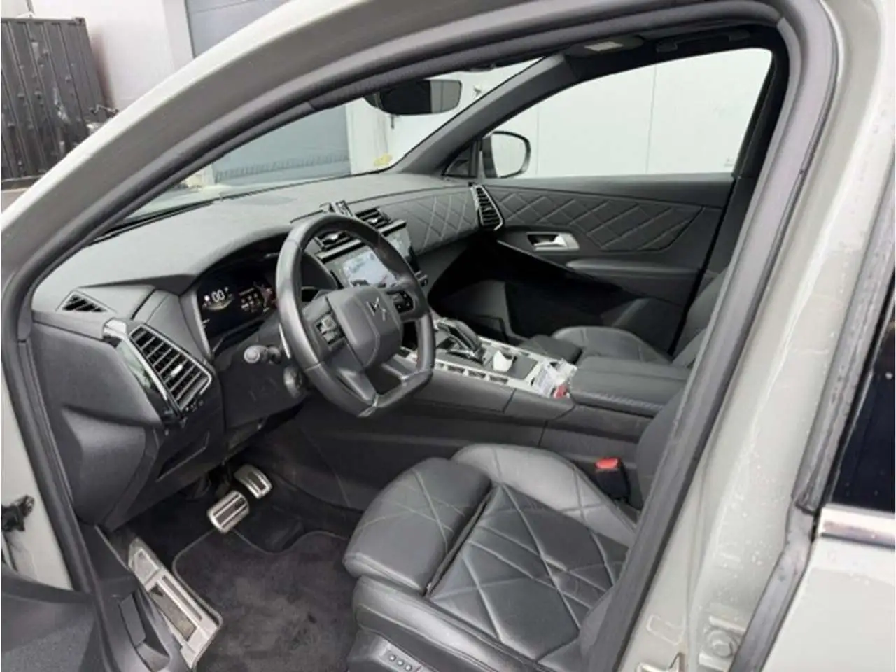 DS Automobiles DS 7 Crossback 2023 — фото 14
