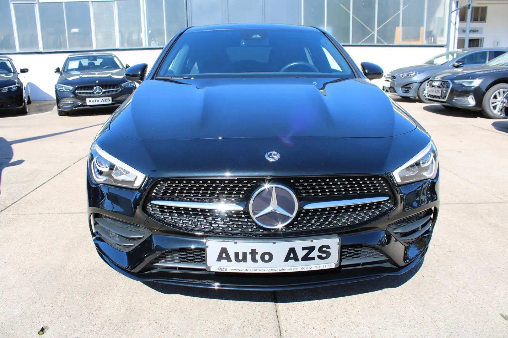 Mercedes-Benz CLA 180 AMG-Line/AMBIENTE/NAV/AHK Schwarz - 2