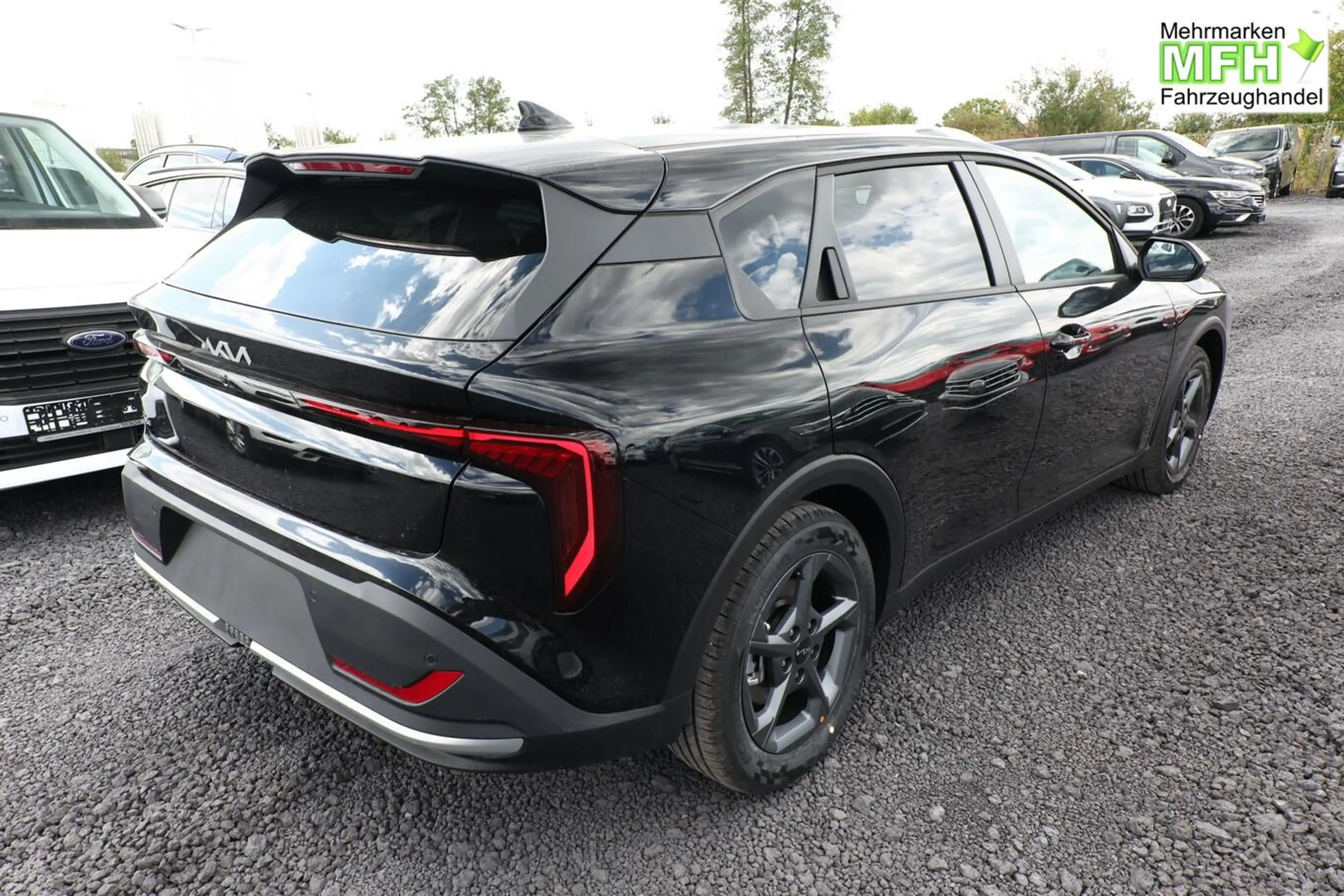 Kia K4 Vision DCT ACC LED Nav SHZ PrivG Kam Keyl LHZ 1... — photo 2