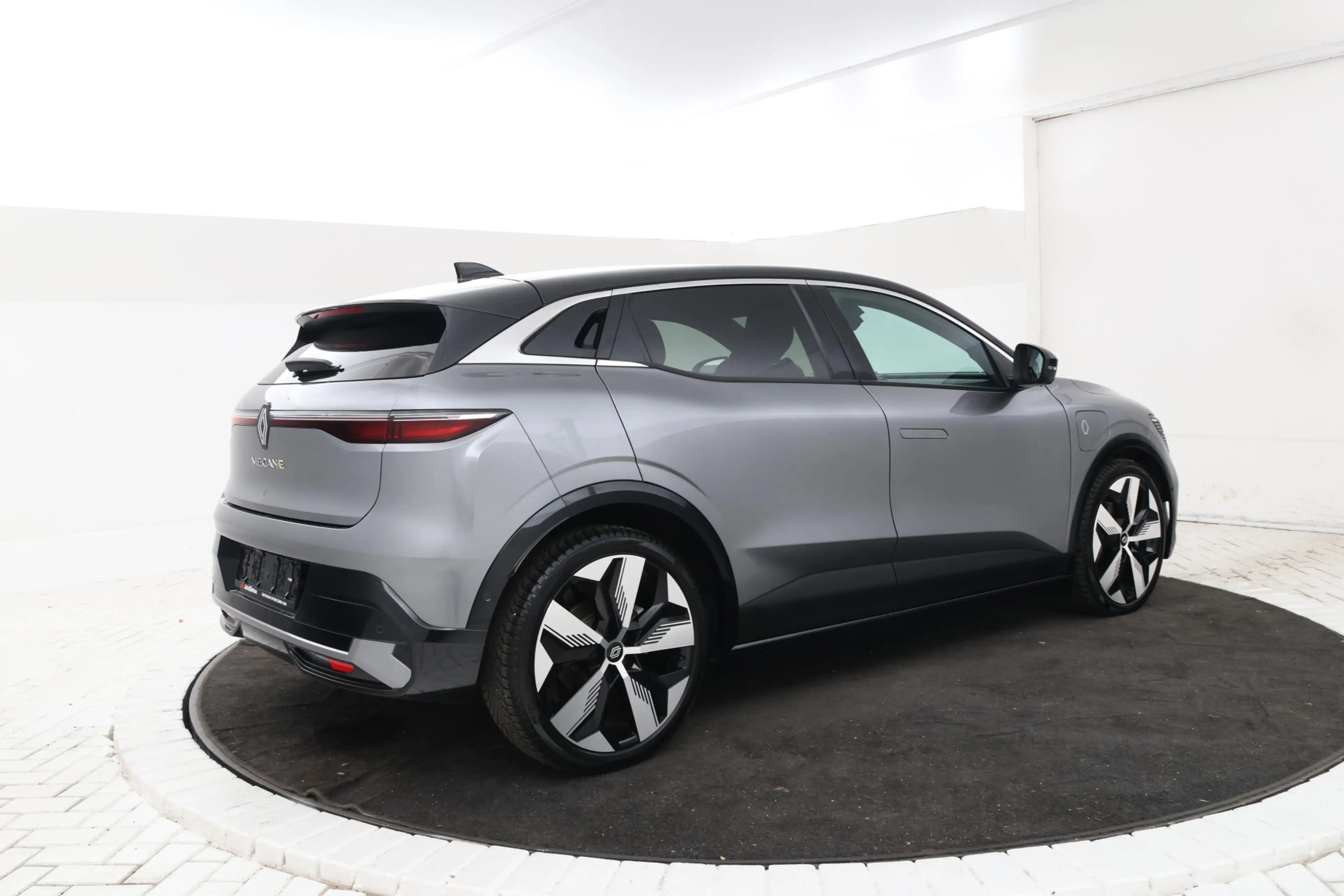 Renault Megane E-Tech EV60 Optimum Charge Techno Adaptive Cruise, Apple — photo 2