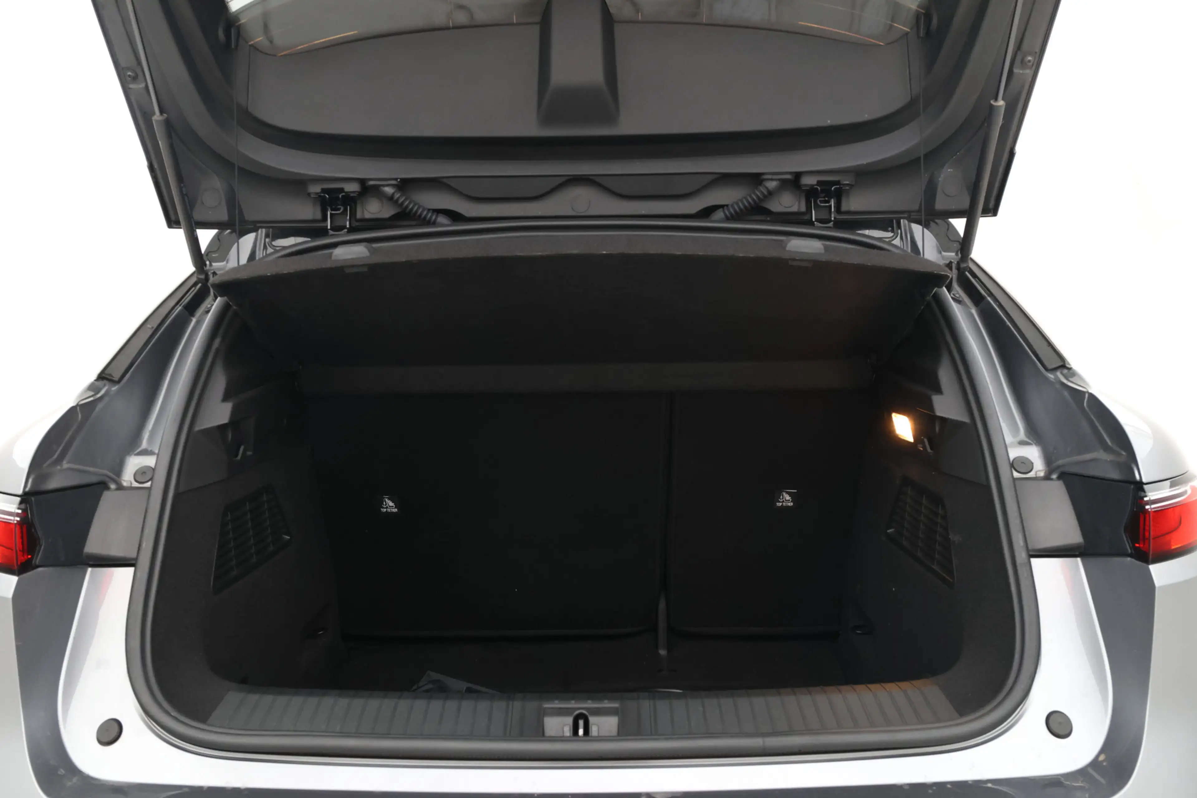 Renault Megane E-Tech EV60 Optimum Charge Techno Adaptive Cruise, Apple — photo 11