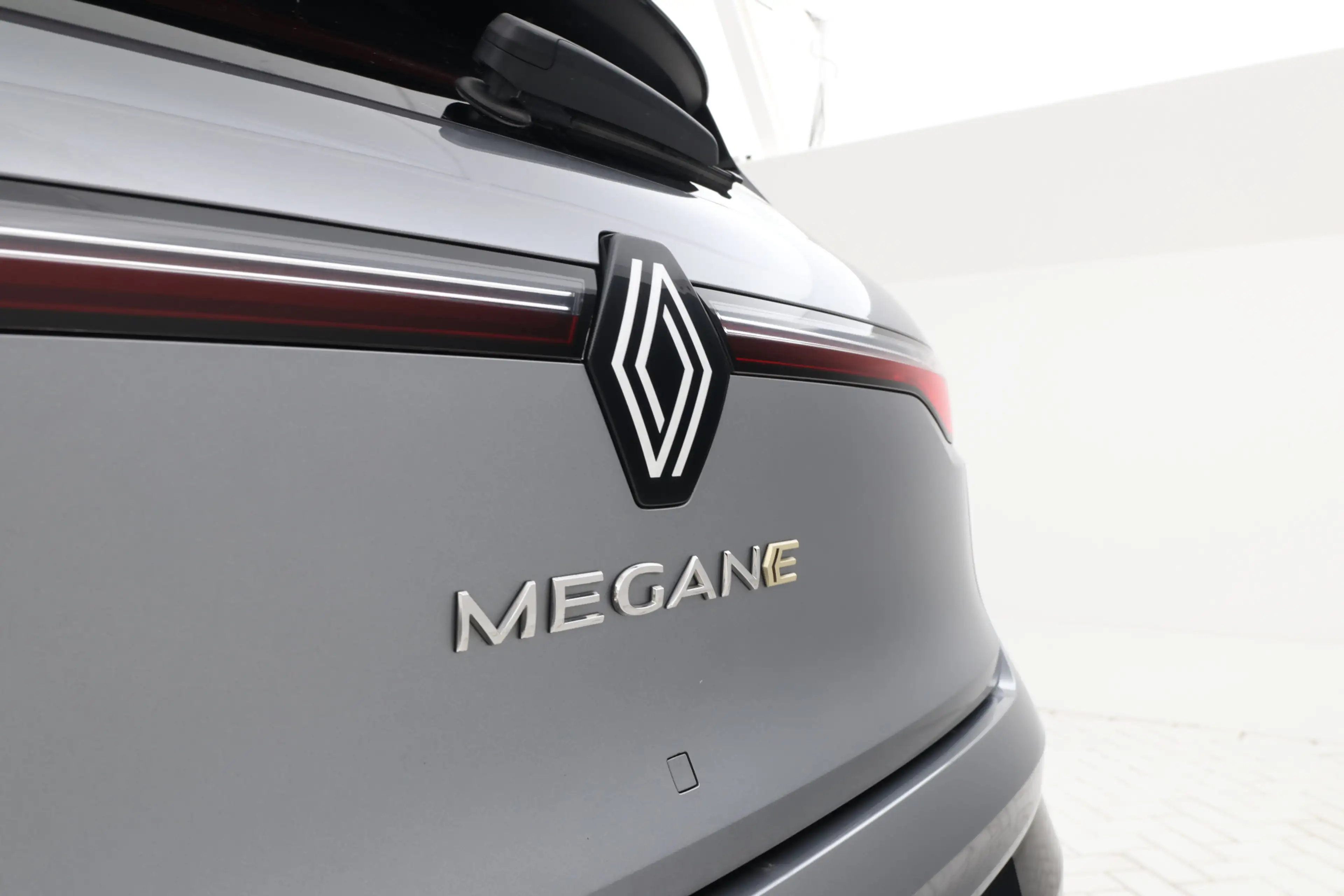 Renault Megane E-Tech EV60 Optimum Charge Techno Adaptive Cruise, Apple — photo 9