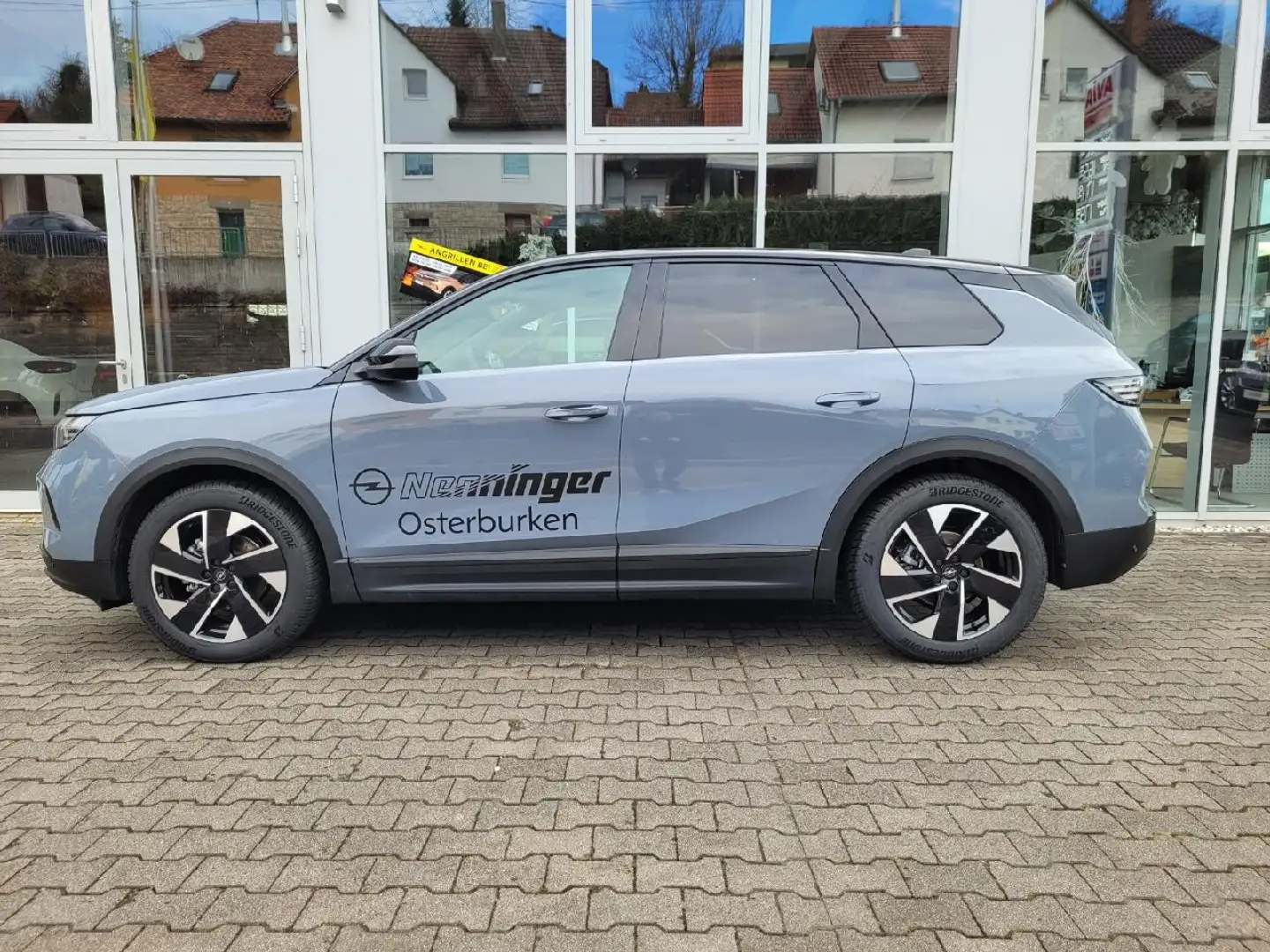 Opel 1.2 48V Mild-Hybrid 100kW GS Šedá - 1