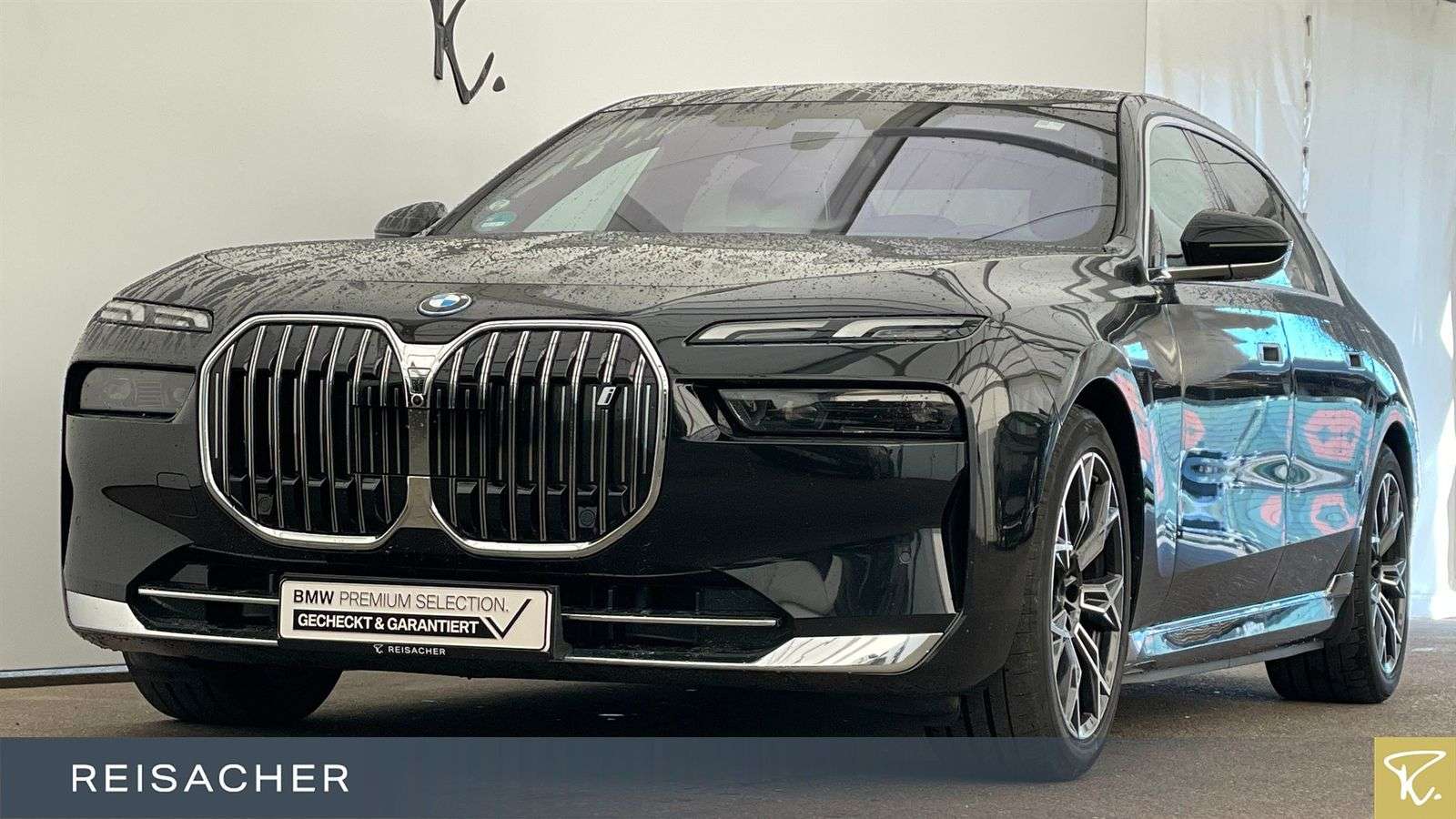 BMW i7