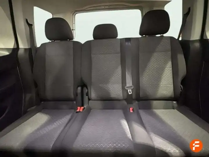 Ford Tourneo Connect 2022, foto 14