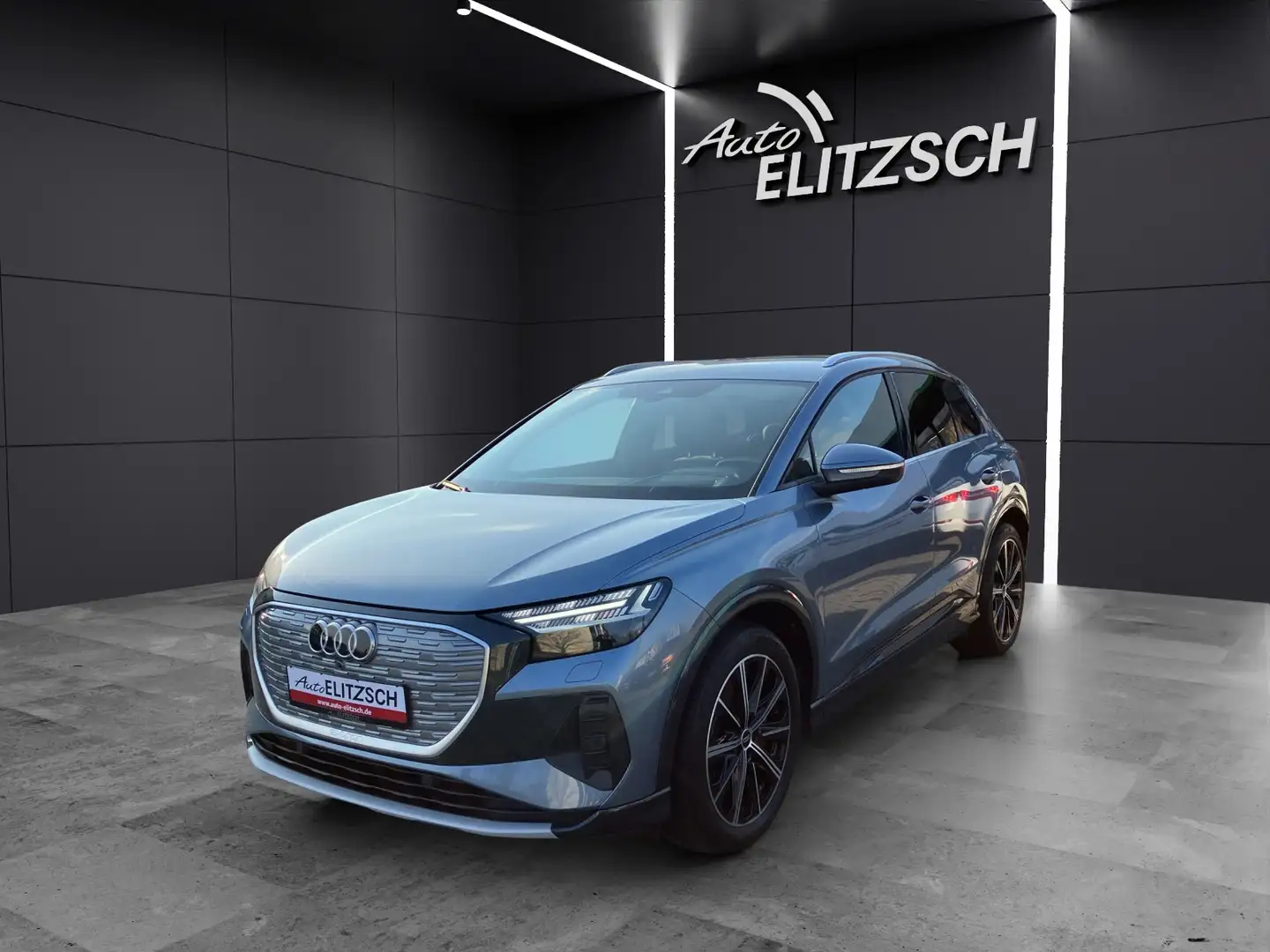 Audi Q4 e-tron 50 quattro Matrix SH WäPu LRHzg Kamera HuD Navi Blau - 2