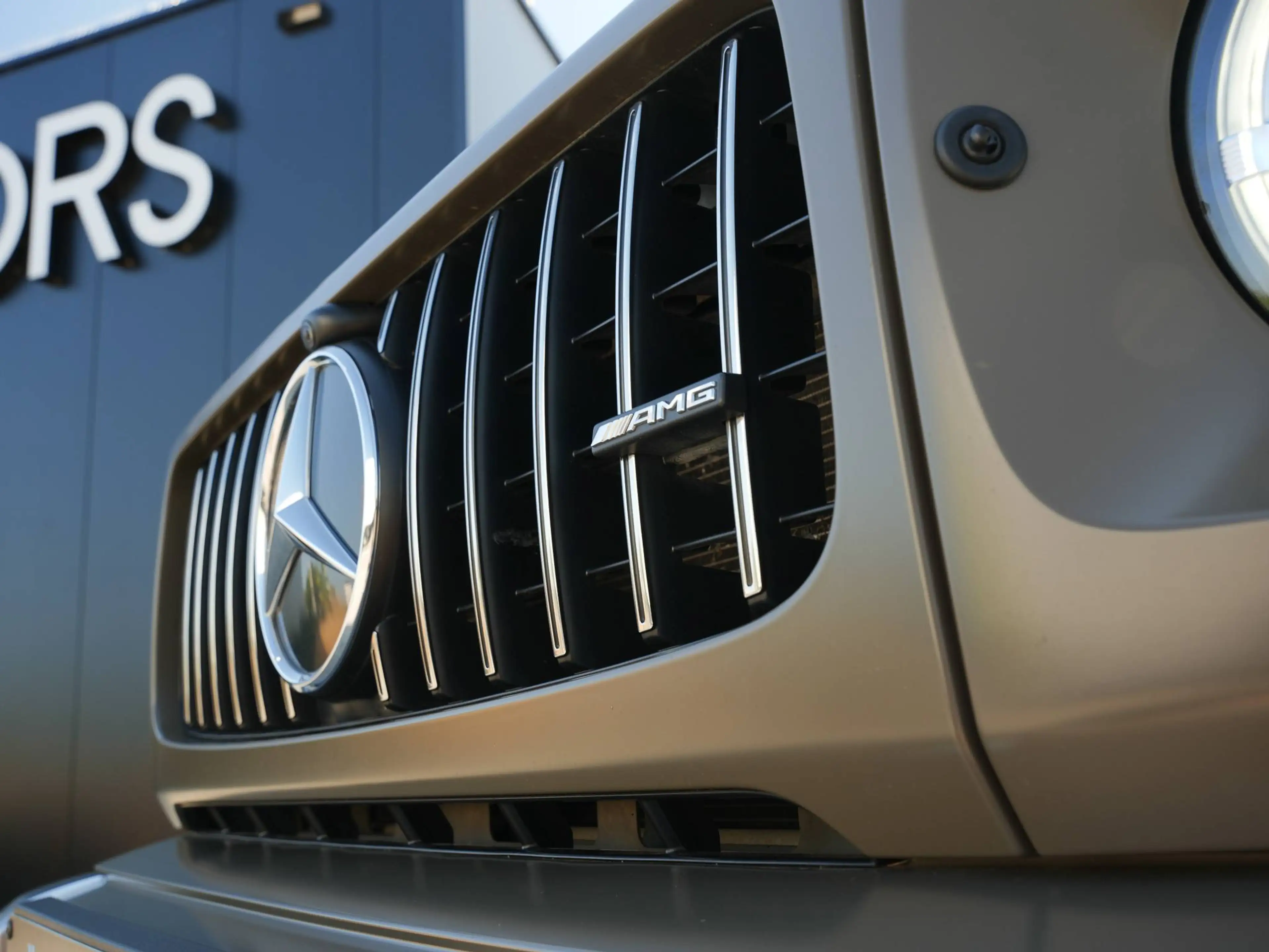 Mercedes-Benz G 63 AMG G 63 AMG - MANUFAKTUR Dark Olive Magno - Burmester - Massage - 360° - ACC — photo 7