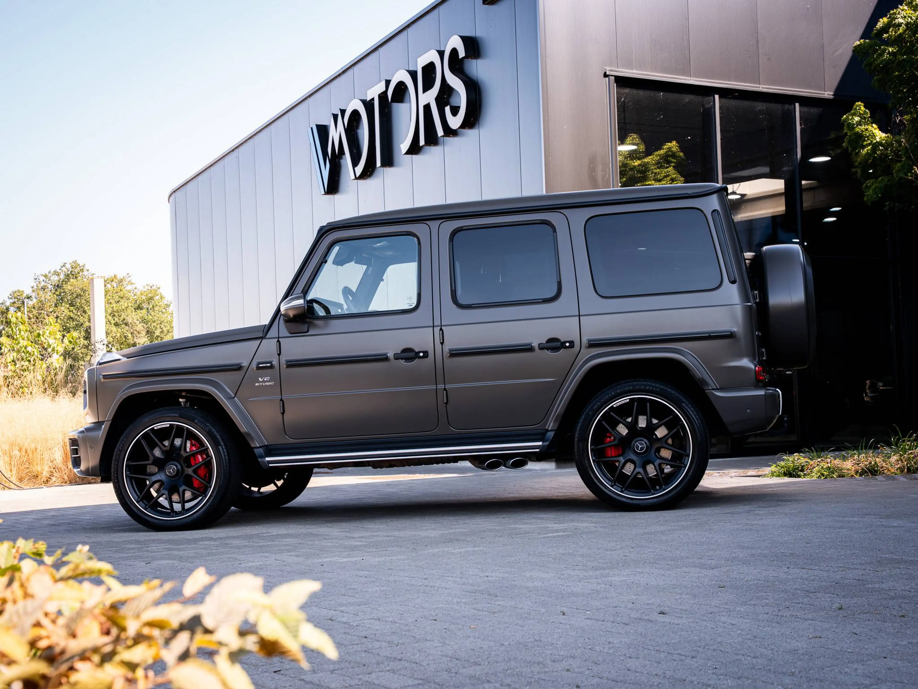 Mercedes-Benz G 63 AMG G 63 AMG - MANUFAKTUR Dark Olive Magno - Burmester - Massage - 360° - ACC — photo 2
