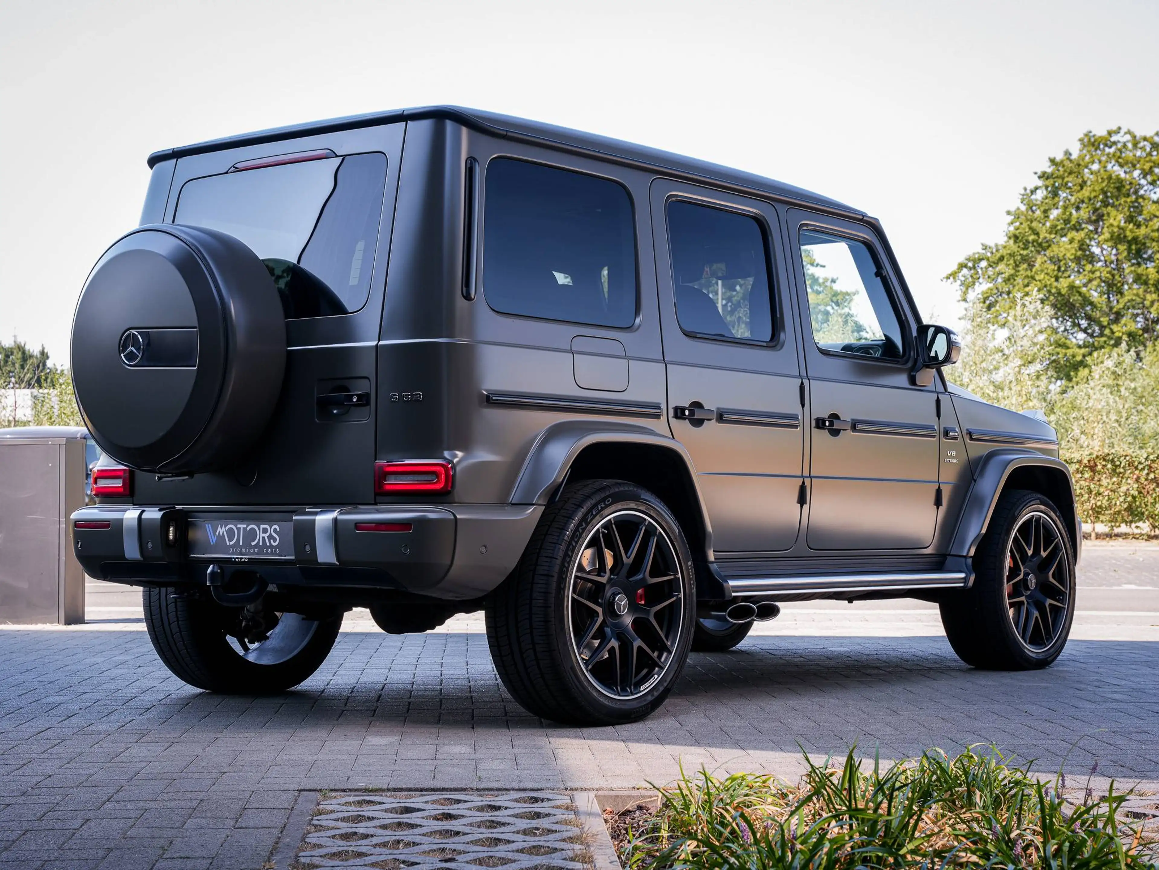 Mercedes-Benz G 63 AMG G 63 AMG - MANUFAKTUR Dark Olive Magno - Burmester - Massage - 360° - ACC — photo 4