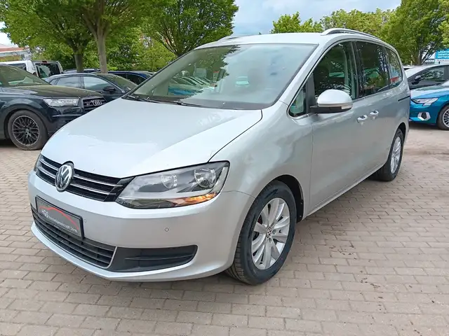 Volkswagen Sharan Active 7 Sitze Navi Klima Sitzheizung