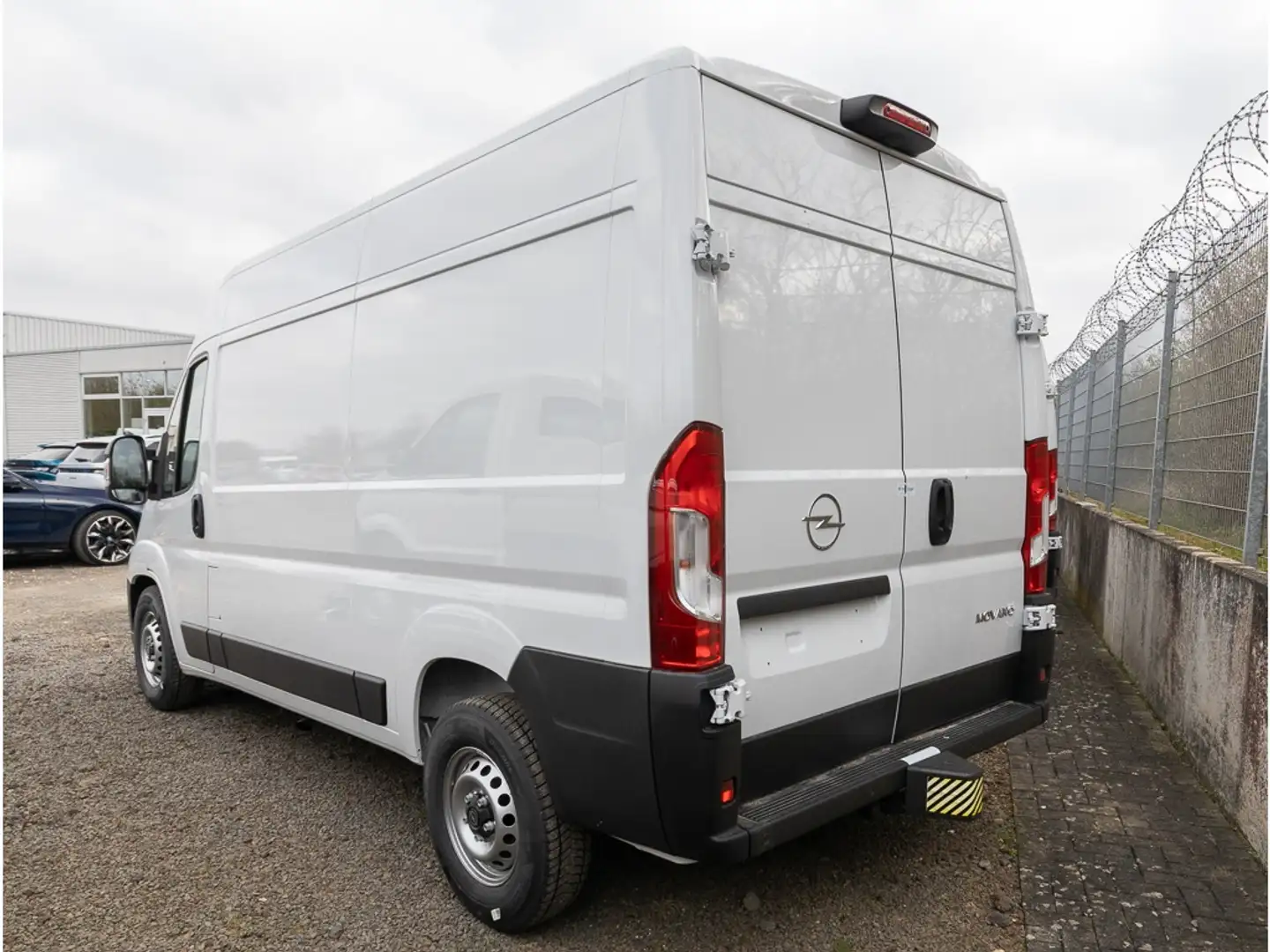 Opel Movano Cargo L2H2 3,5t verstärkt 140 PS Schalter Bianco - 2