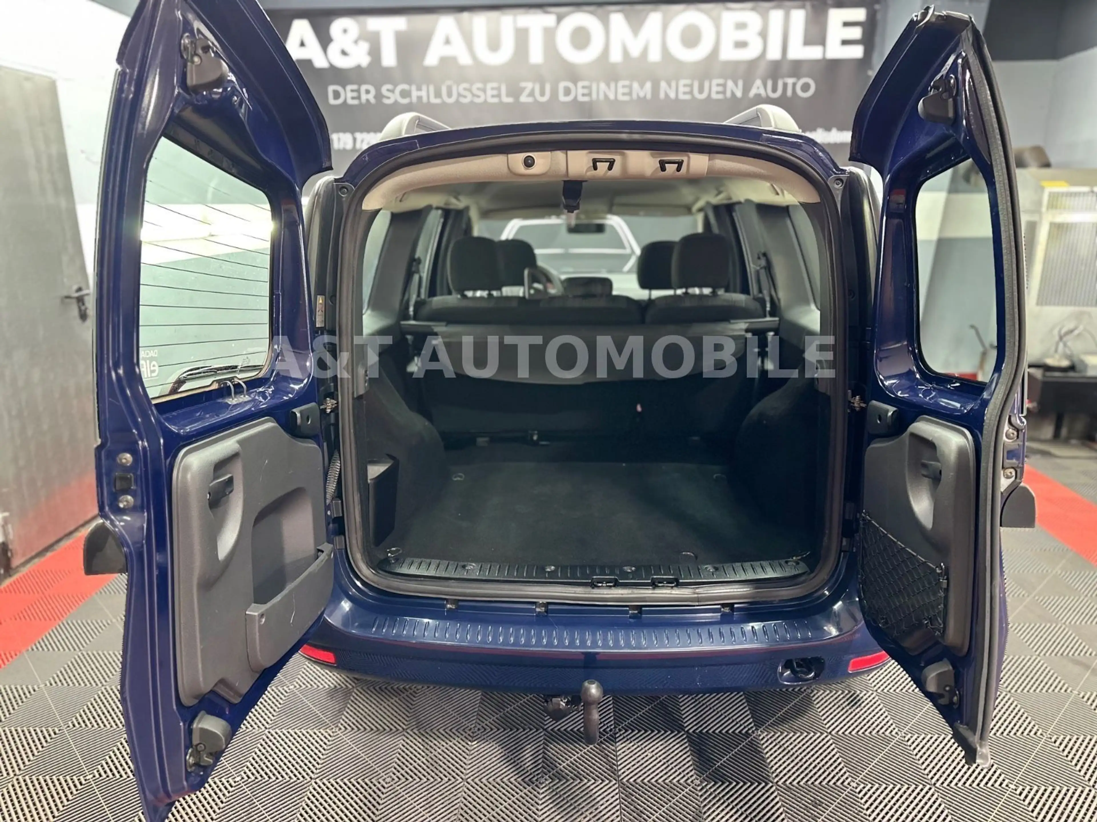 Dacia Logan MCV Kombi Laureate.Tüv neu — photo 9
