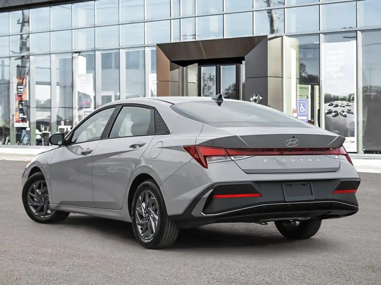 Hyundai ELANTRA снимка Hyundai ELANTRA
