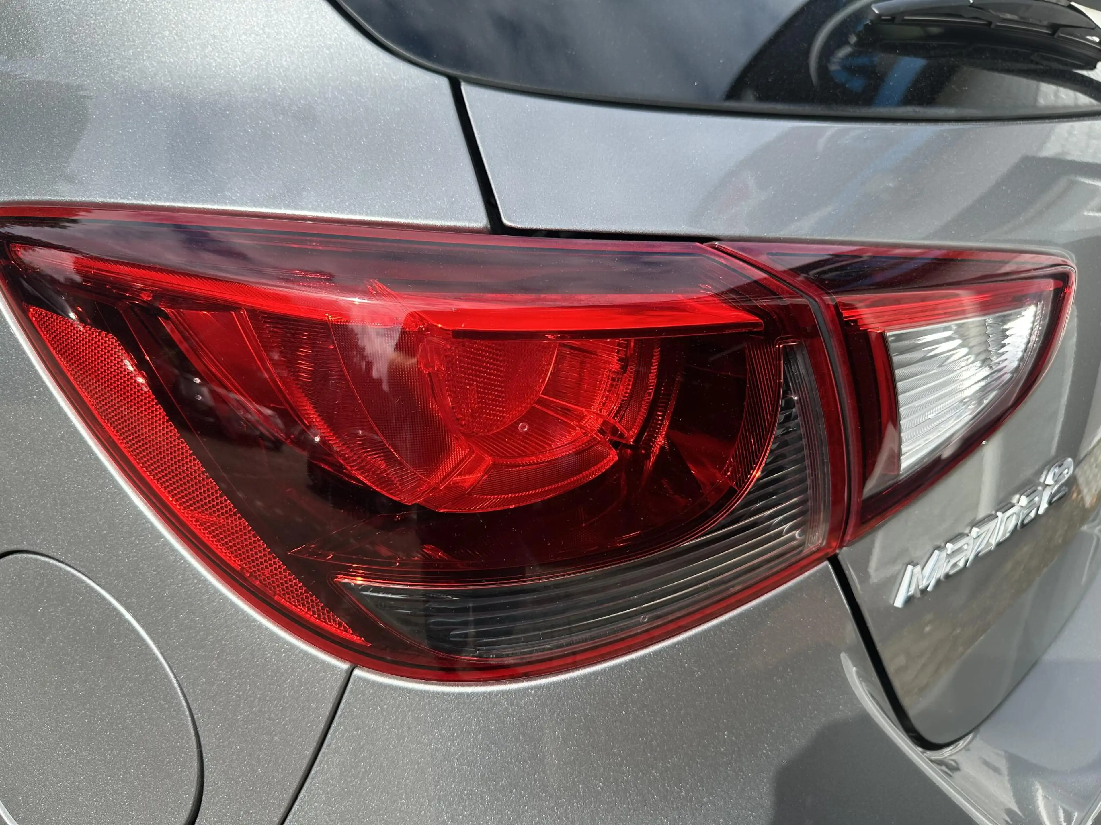 Mazda 2 1.5 Skyactiv-G GT-M Line /Nieuwe apk bij afleverin — photo 11
