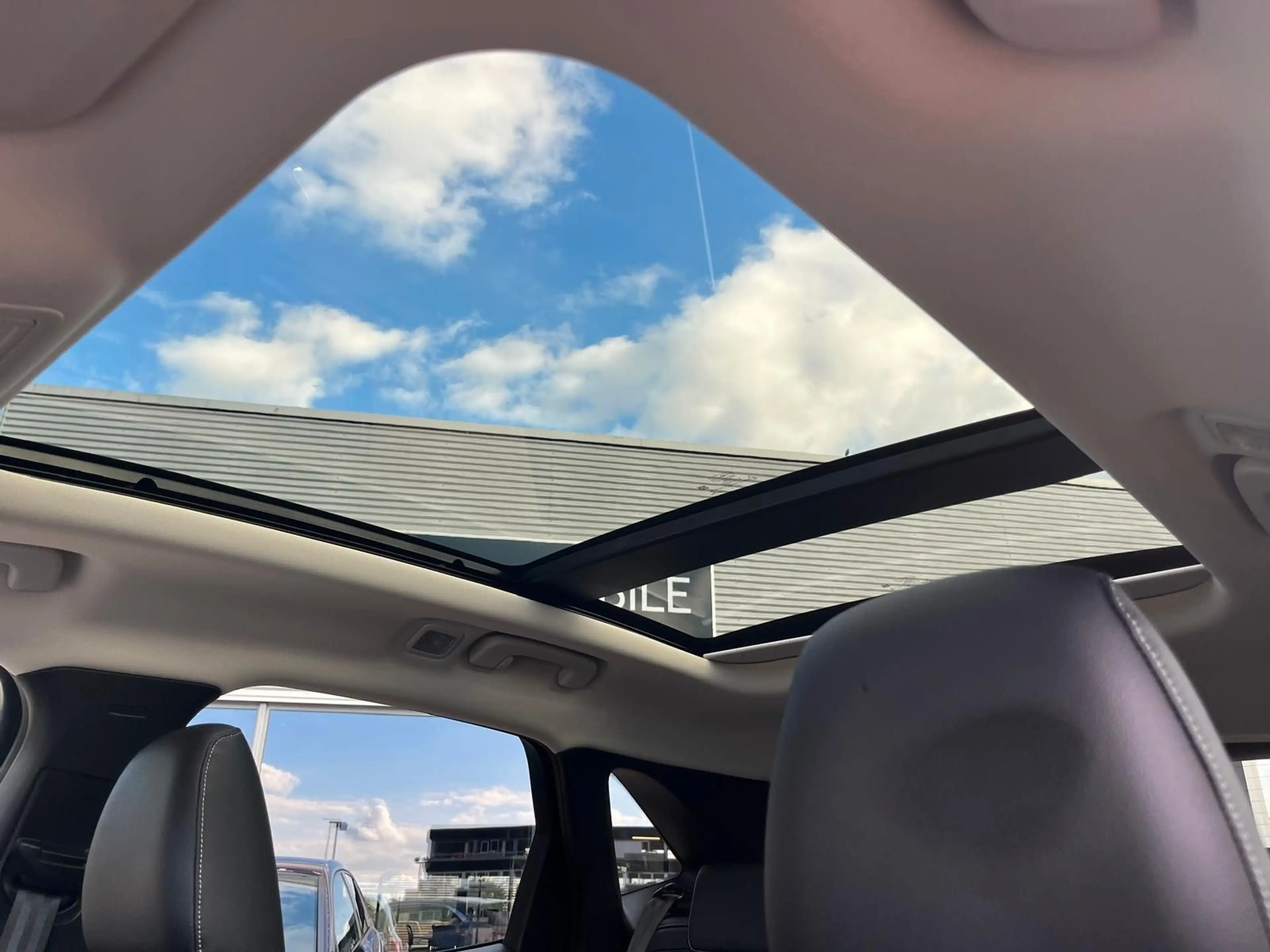 Ford Kuga FHEV Titanium X AWD 190PS #AHK #PANO — photo 10