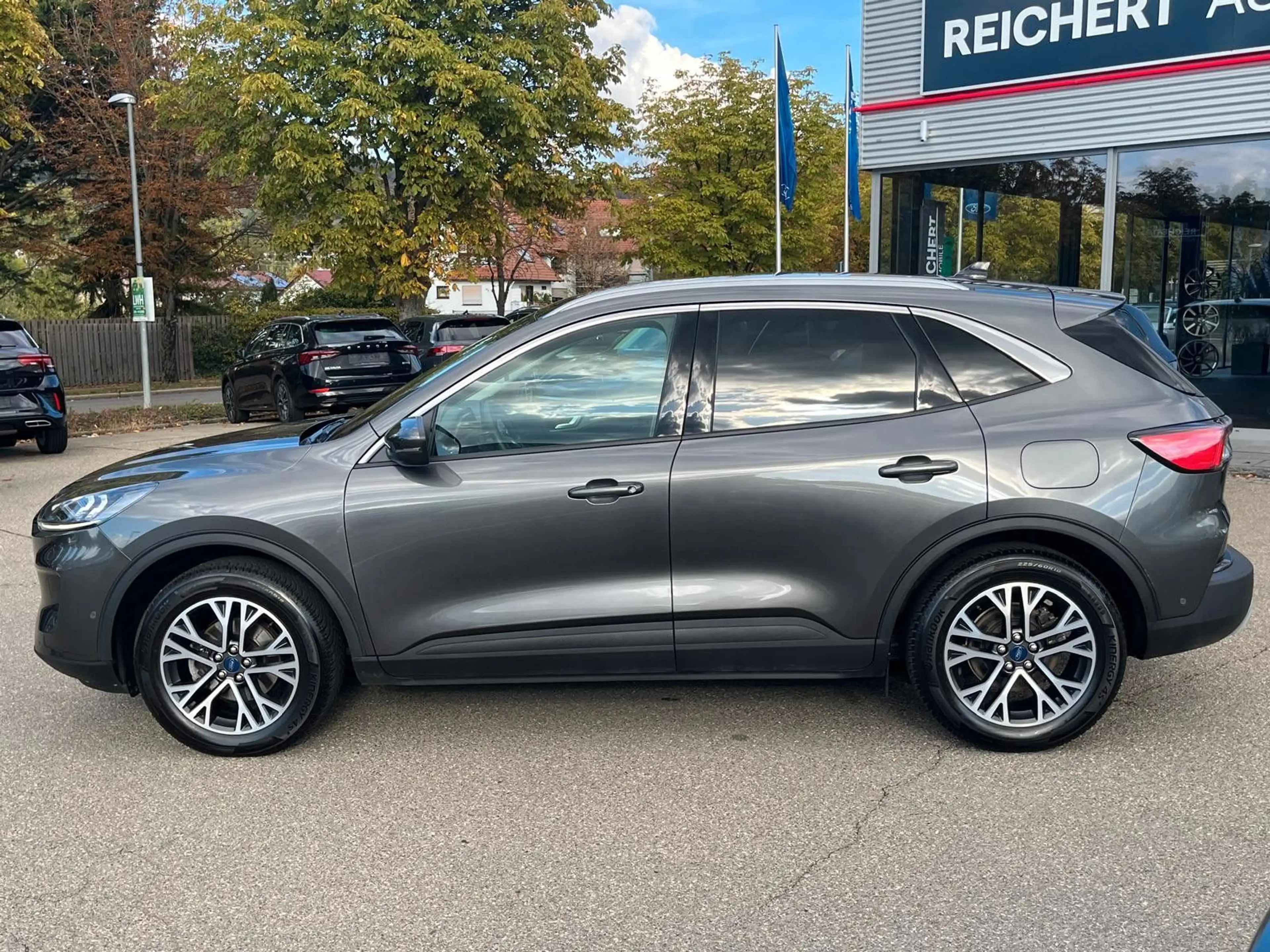 Ford Kuga FHEV Titanium X AWD 190PS #AHK #PANO — photo 3