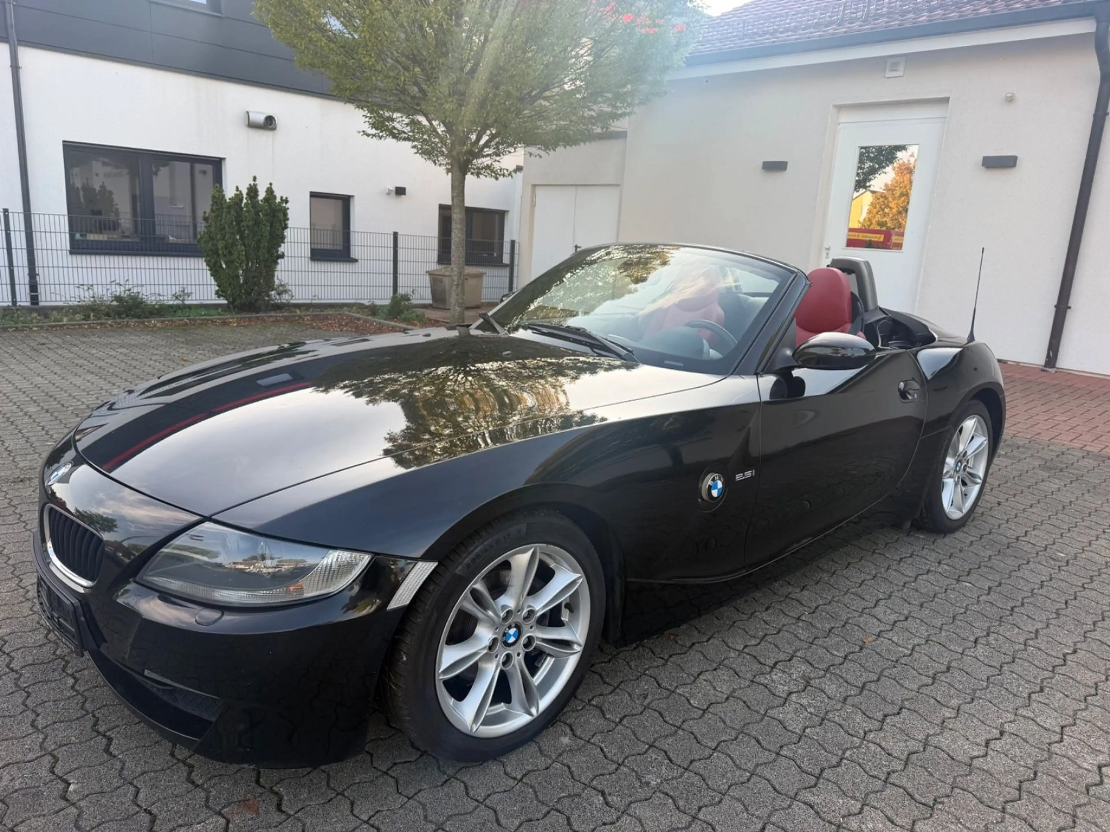 BMW Z4 Roadster 2.5 i*NAVI*LEDER*XENON*NUR 77.000KM* — photo 8