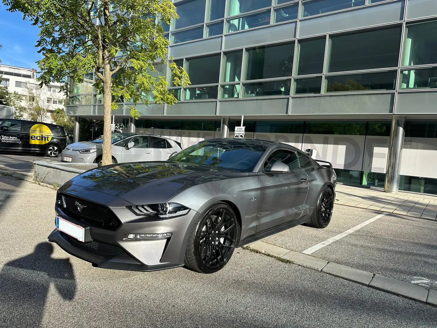 Ford Mustang Mustang 5,0 Ti-VCT V8 GT Aut. GT / 20 Zoll / Voll / MagneRide / Recaro / Ford Perfomance Grau - 1