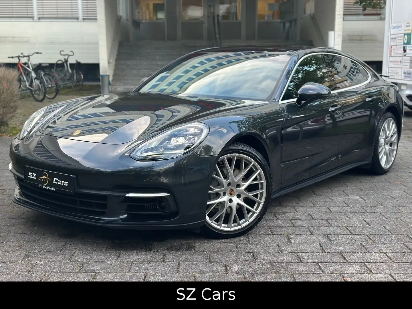 Porsche Panamera 4 S*PANO*BOSE*ACC*LHZ*KAM*CHRONO* Grau - 1