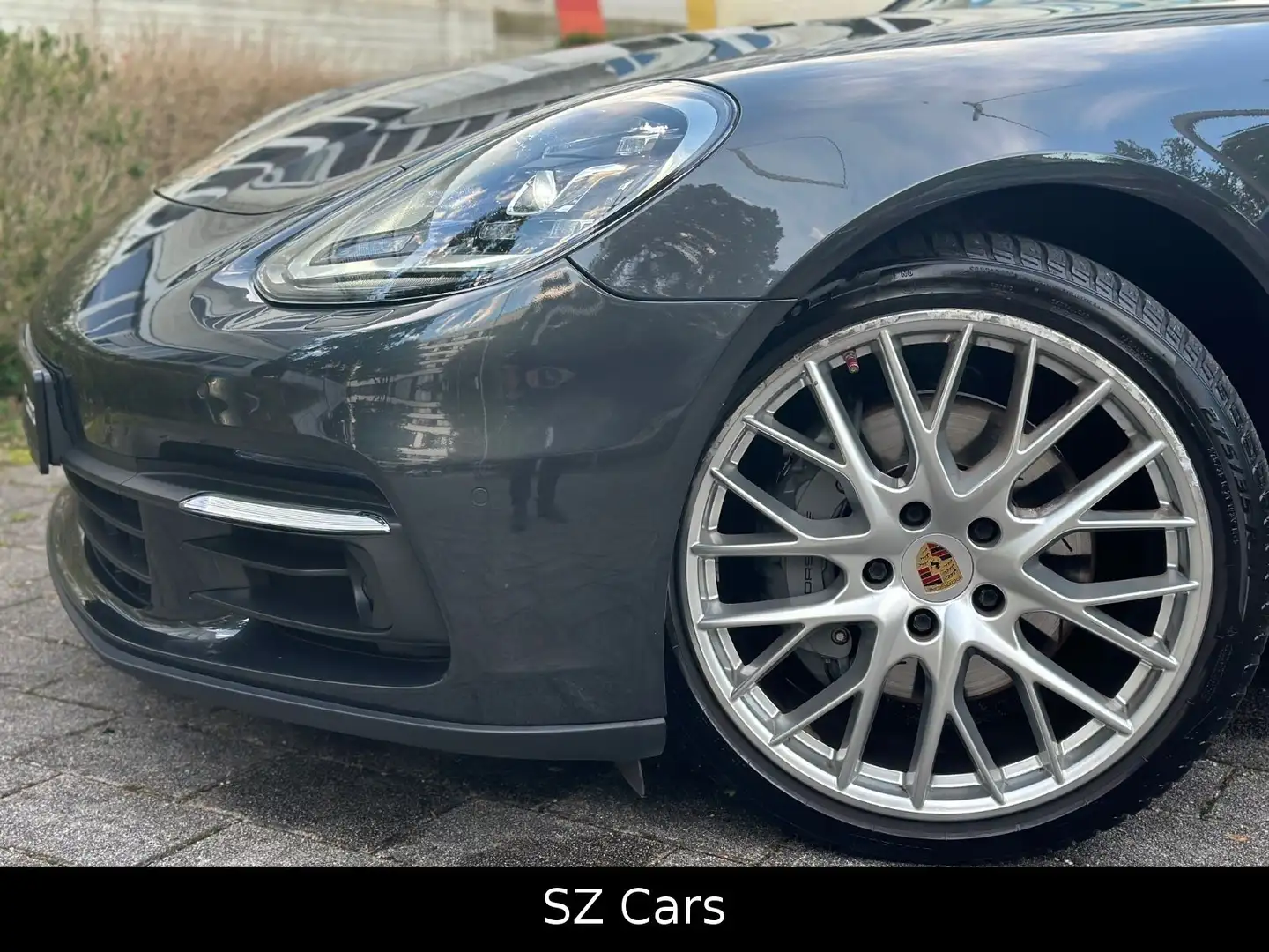 Porsche Panamera 4 S*PANO*BOSE*ACC*LHZ*KAM*CHRONO* Grau - 2