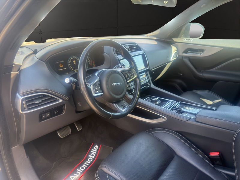 Jaguar F-Pace First  AWD AHK/Navi/Leder/LED/Pano/Virtua — photo 12