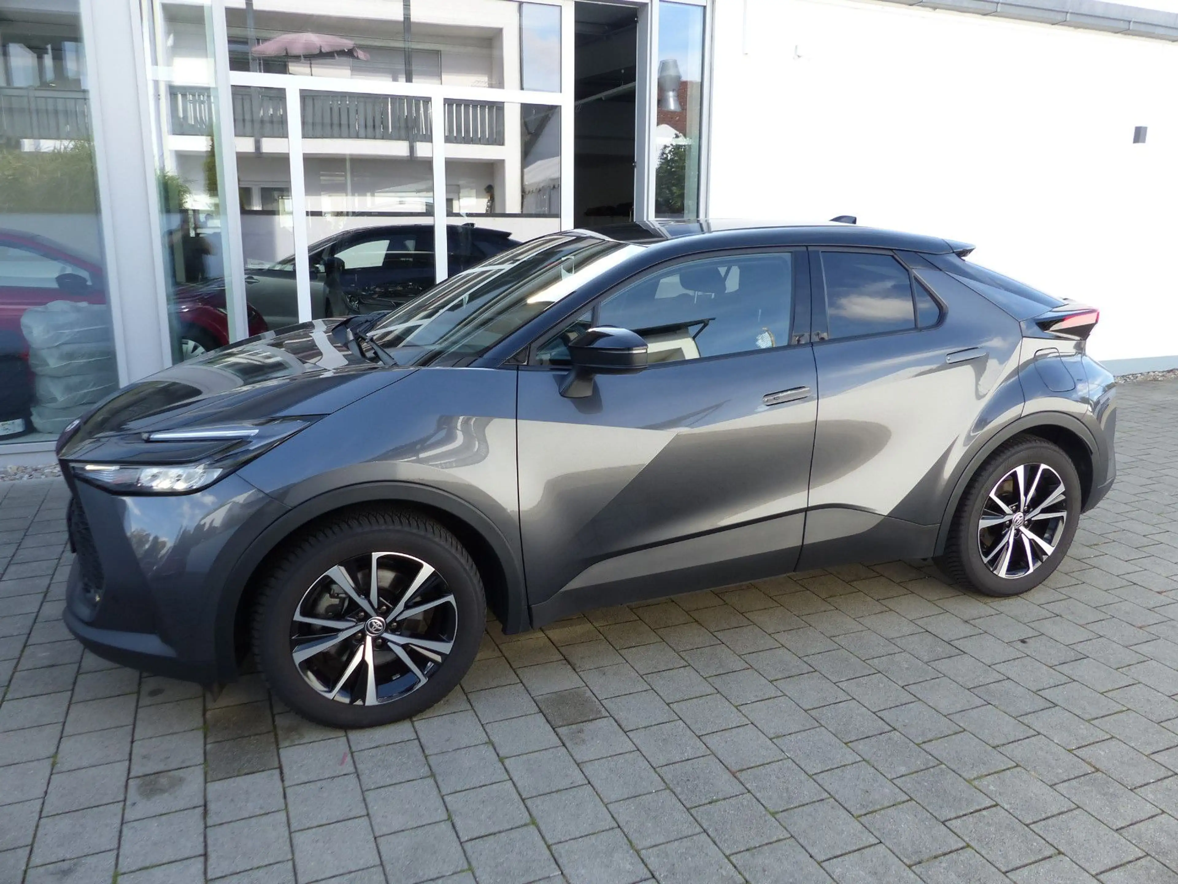 Toyota C-HR Plug-In Hybrid Teamplayer SHZ CarPlay CAM — photo 3