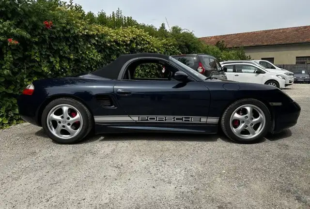 Porsche Boxster view 9