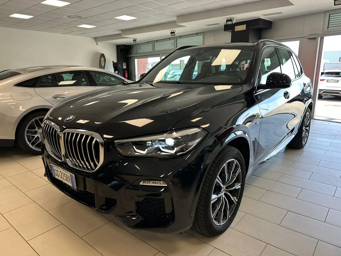BMW X5 xdrive25d Msport IvaEsp UnProp Certificata Nero - 1