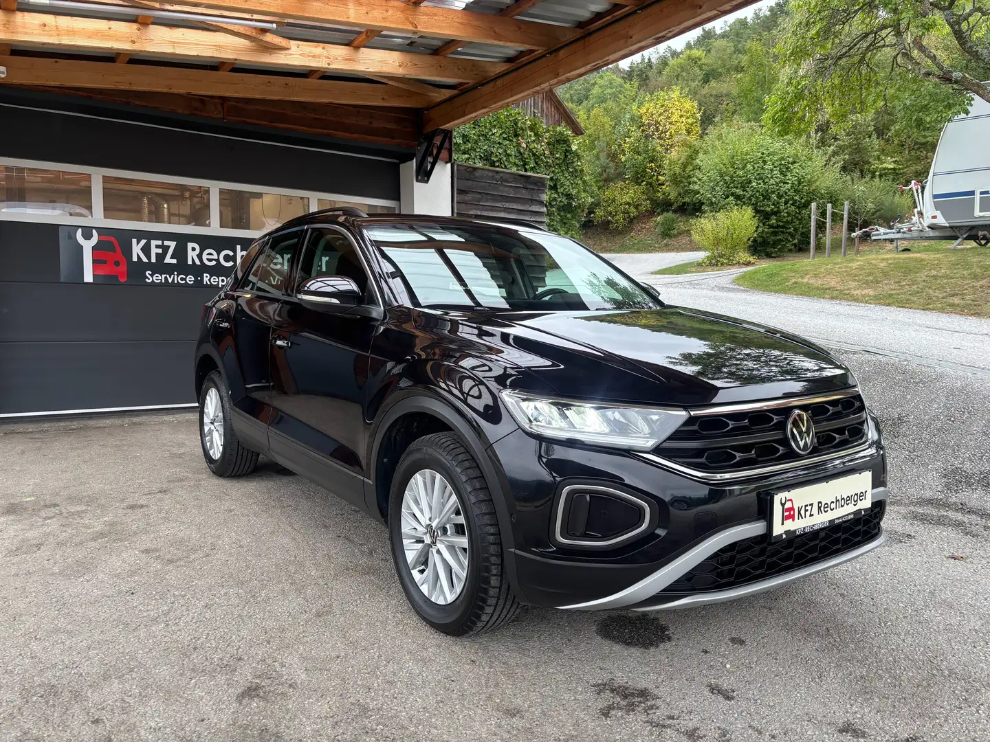 Volkswagen T-Roc LIFE KAMERA LED SHZ NAVI APP MULTI ACC HEIZUNG KLIMATR. Schwarz - 1