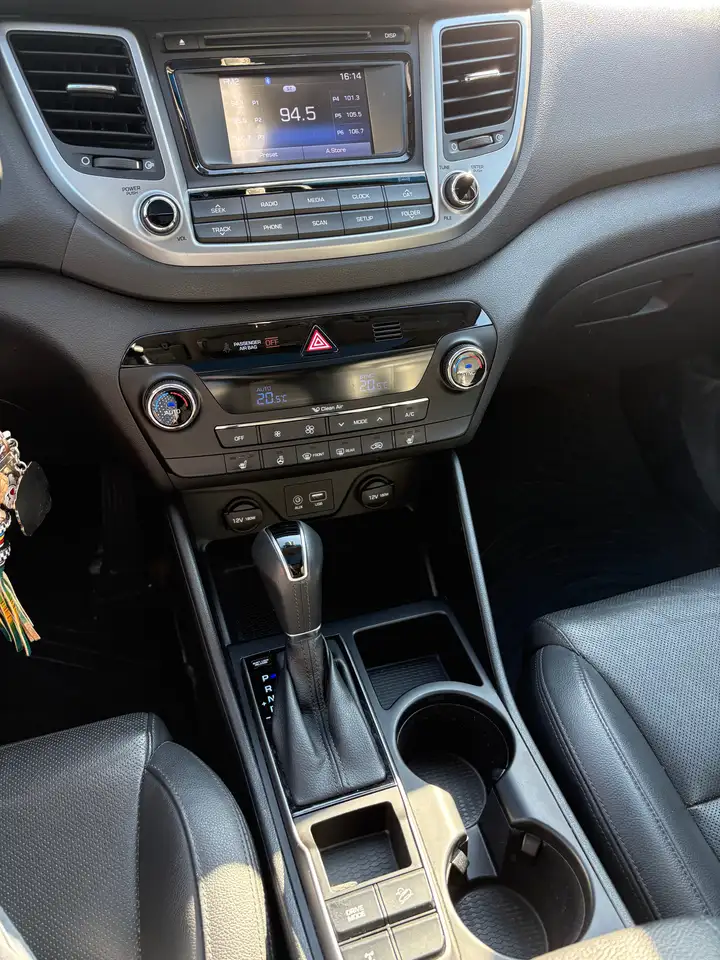 Hyundai TUCSON снимка Hyundai TUCSON