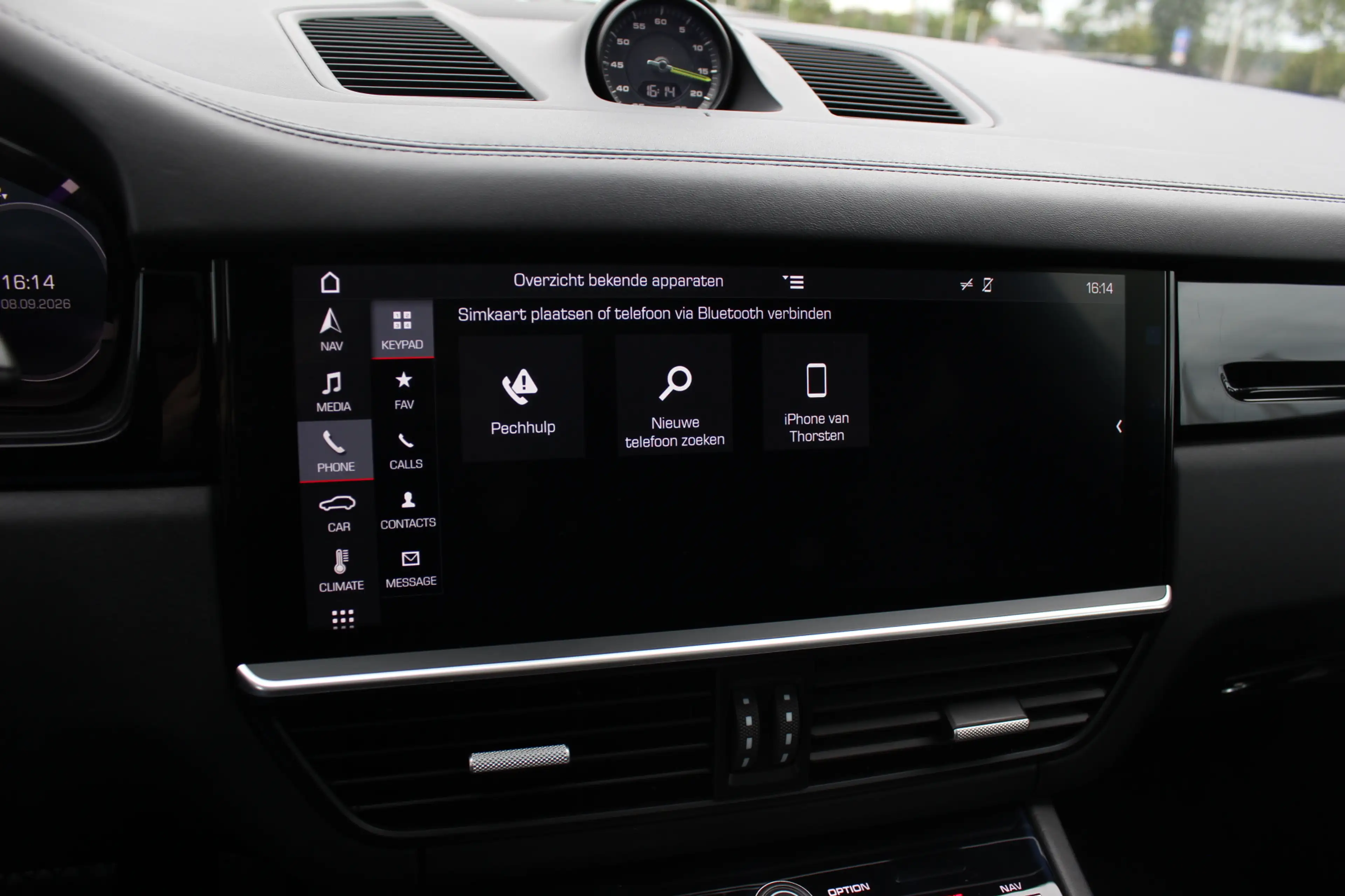 Porsche Cayenne 3.0 E-Hybrid / Panoramadak / 360Camera / Achterasb — photo 21