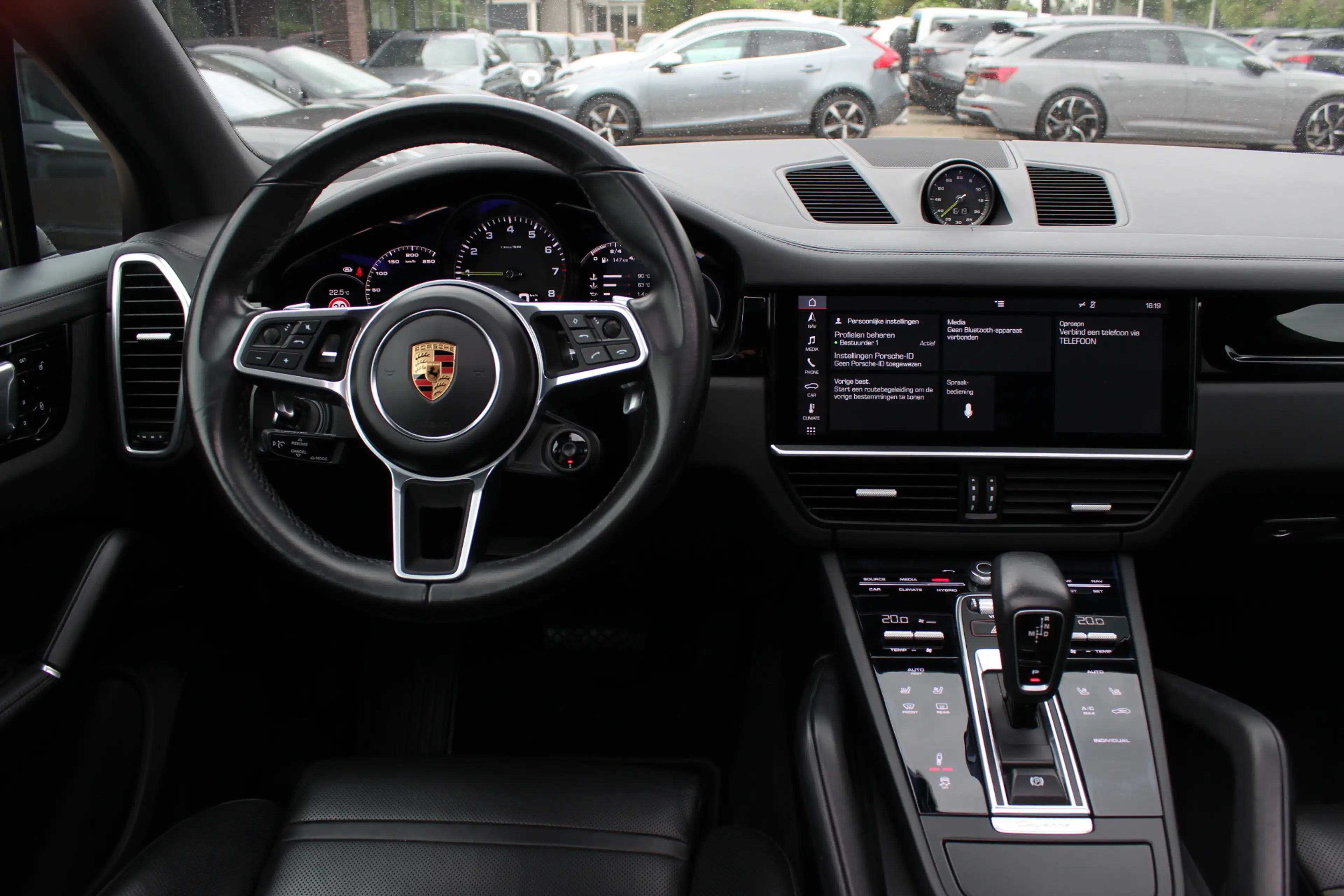 Porsche Cayenne 3.0 E-Hybrid / Panoramadak / 360Camera / Achterasb — photo 9