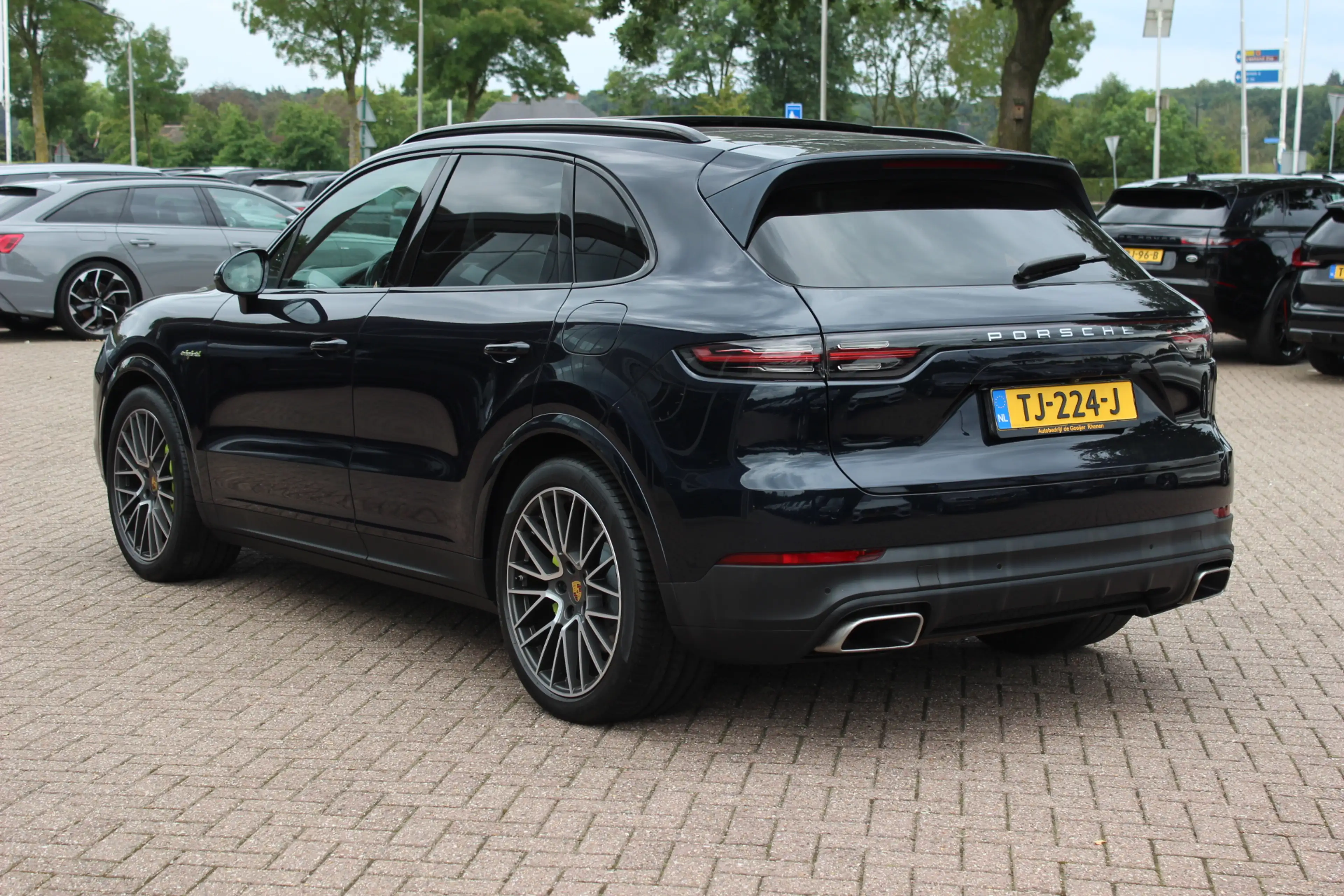 Porsche Cayenne 3.0 E-Hybrid / Panoramadak / 360Camera / Achterasb — photo 3