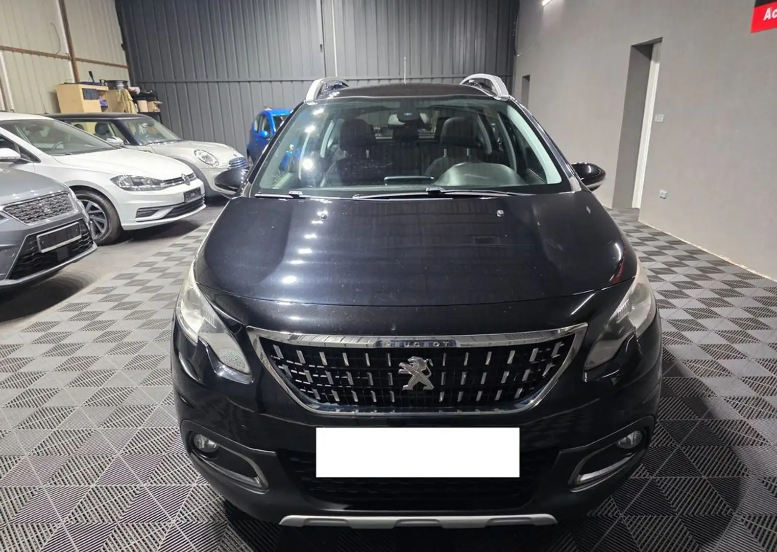 Peugeot 2008 1.6 BlueHDi 120ch Allure S&S À partir de 148.83 -mois Schwarz - 2