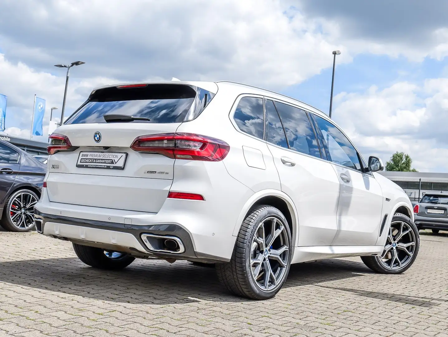 BMW X5 xDrive45e M Sport 2-Achs Luftfed. AHK Pano DA Prof Weiß - 2
