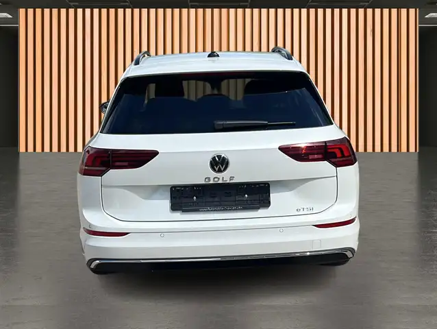 Volkswagen Golf view 18