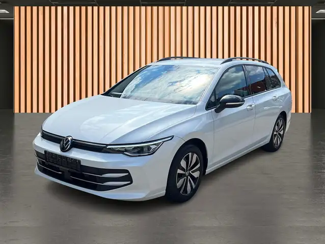 Volkswagen Golf view 2