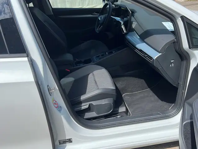 Volkswagen Golf view 14