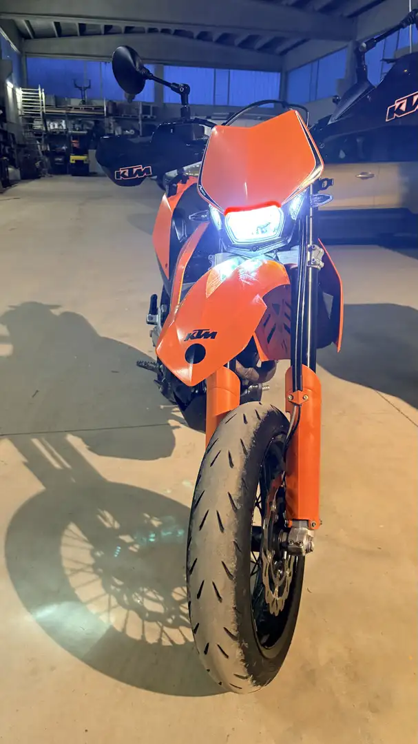 KTM 690 Enduro R Enduro suoermotard - 1