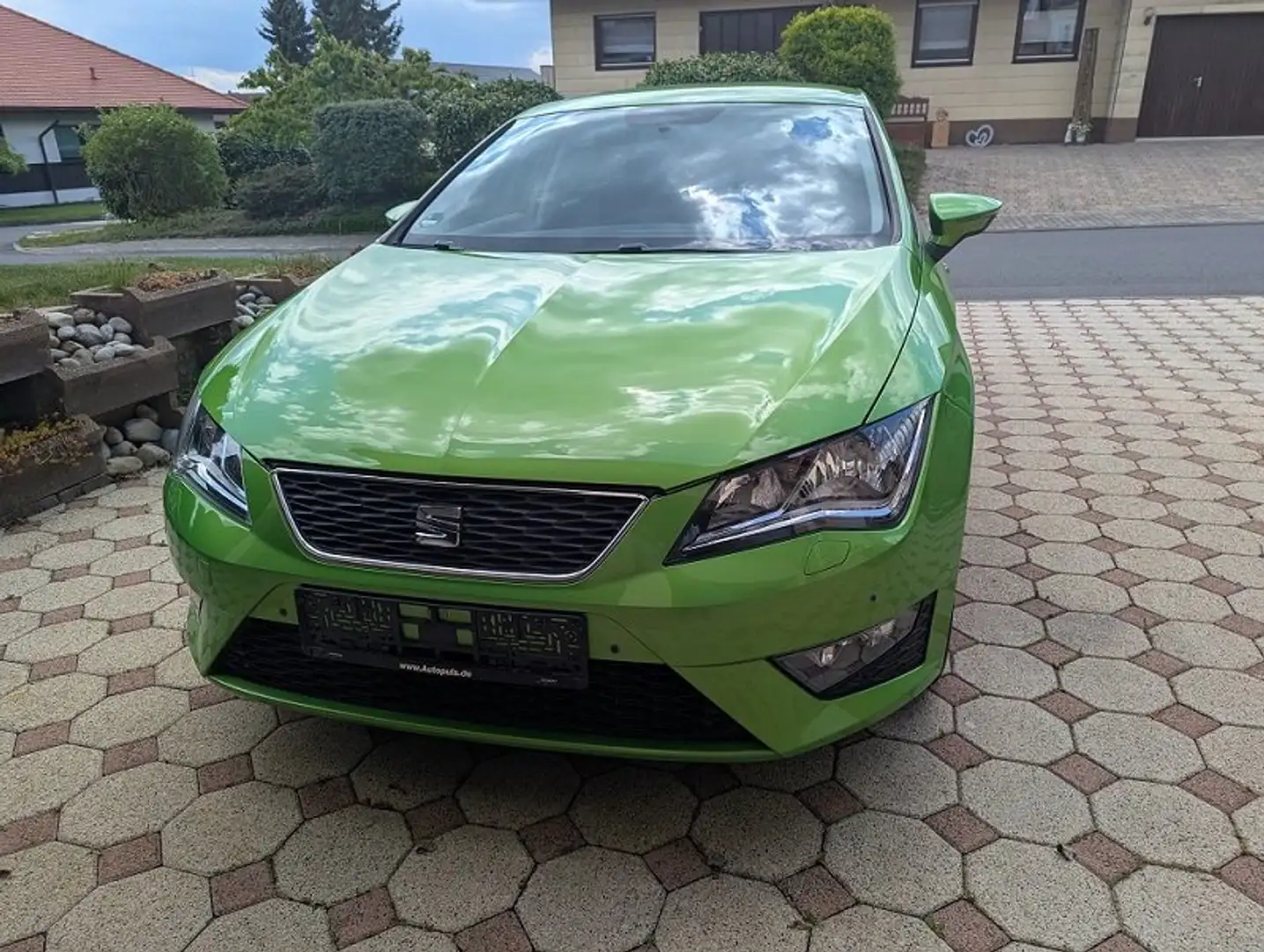 SEAT Leon 1.2 TSI TÜV 02/27 Winterr. Verde - 2