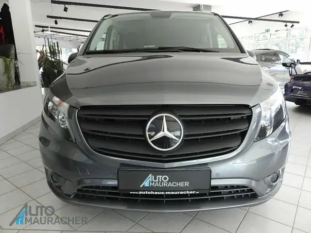 Mercedes-Benz Vito Tourer SELECT 119 CDI lang 4x4 Aut.*AHK*KAMER Ansicht 3