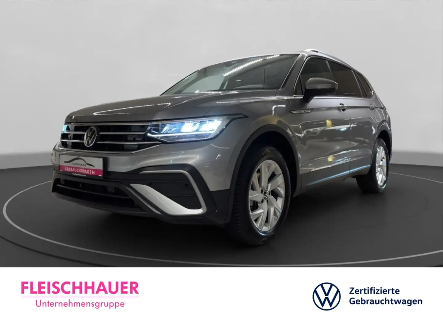 Volkswagen Tiguan Allspace 2.0 Life TDI LED+ACC+AHK+NAVI+RFK+VC+DAB Silber - 1