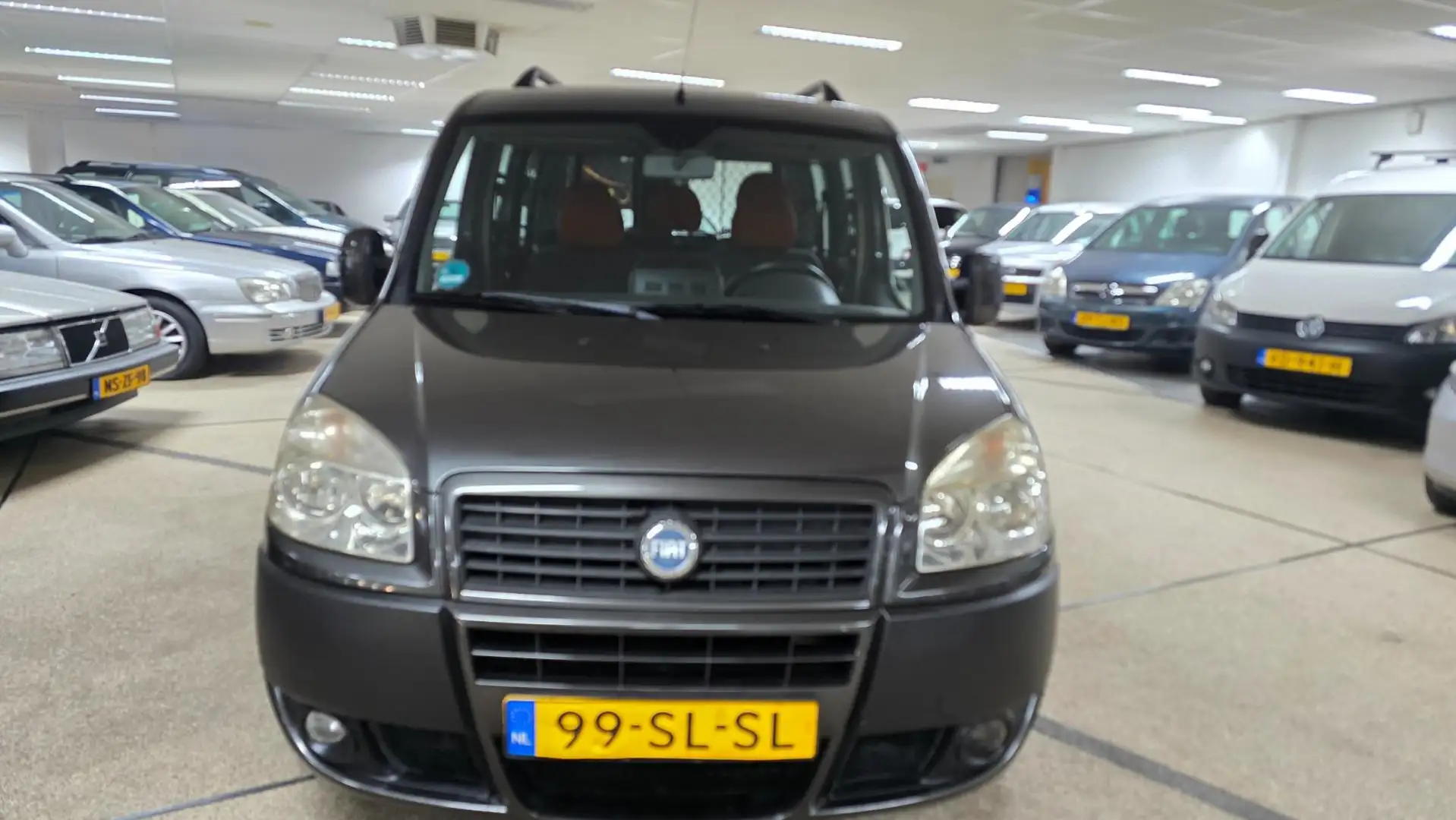 Fiat Doblo 1.4 Family Plus airco. 2x schuifdeur Nieuwe Apk!! Grau - 2