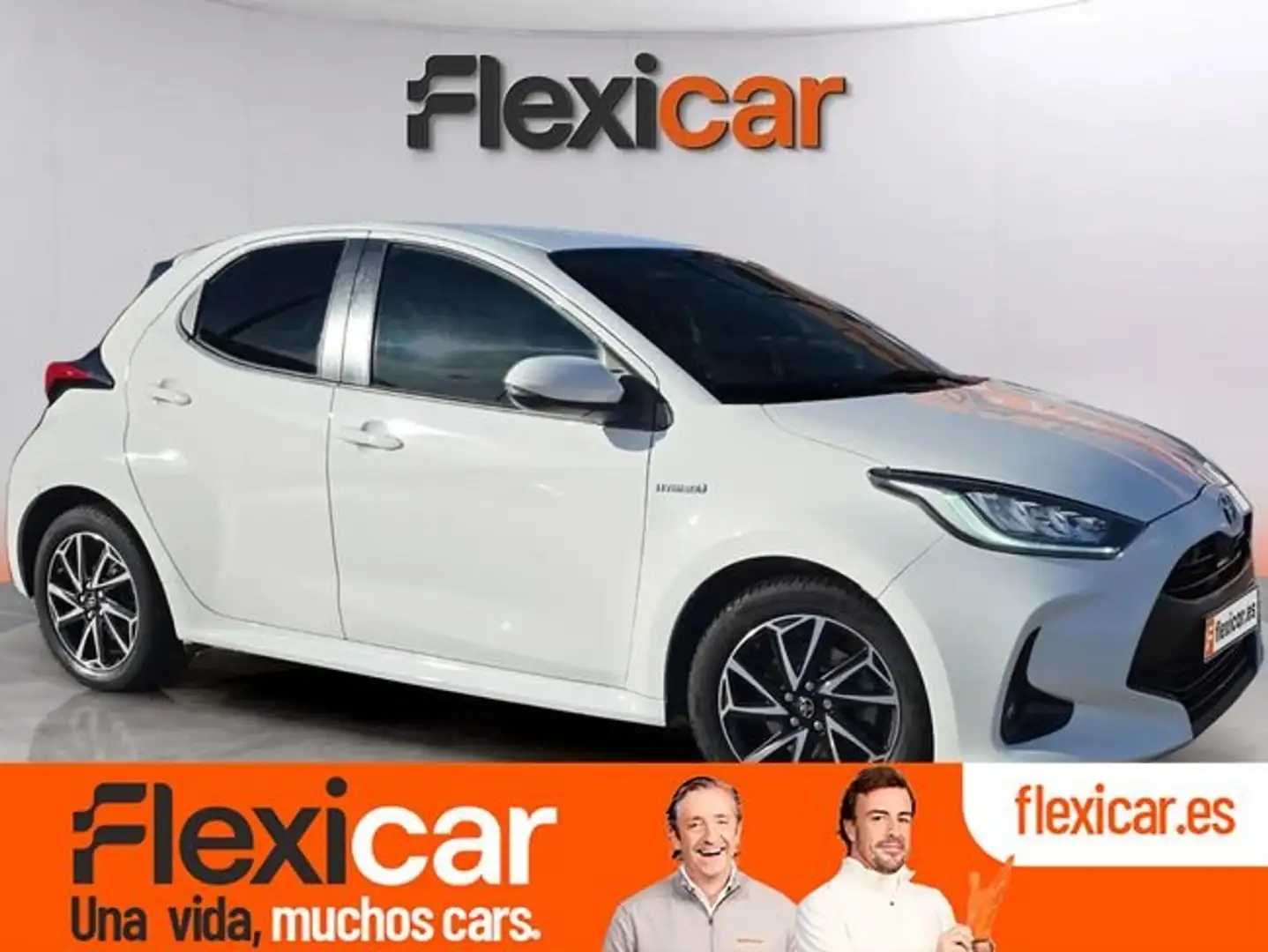 Toyota Yaris 120H 1.5 Active Tech Blanc - 1