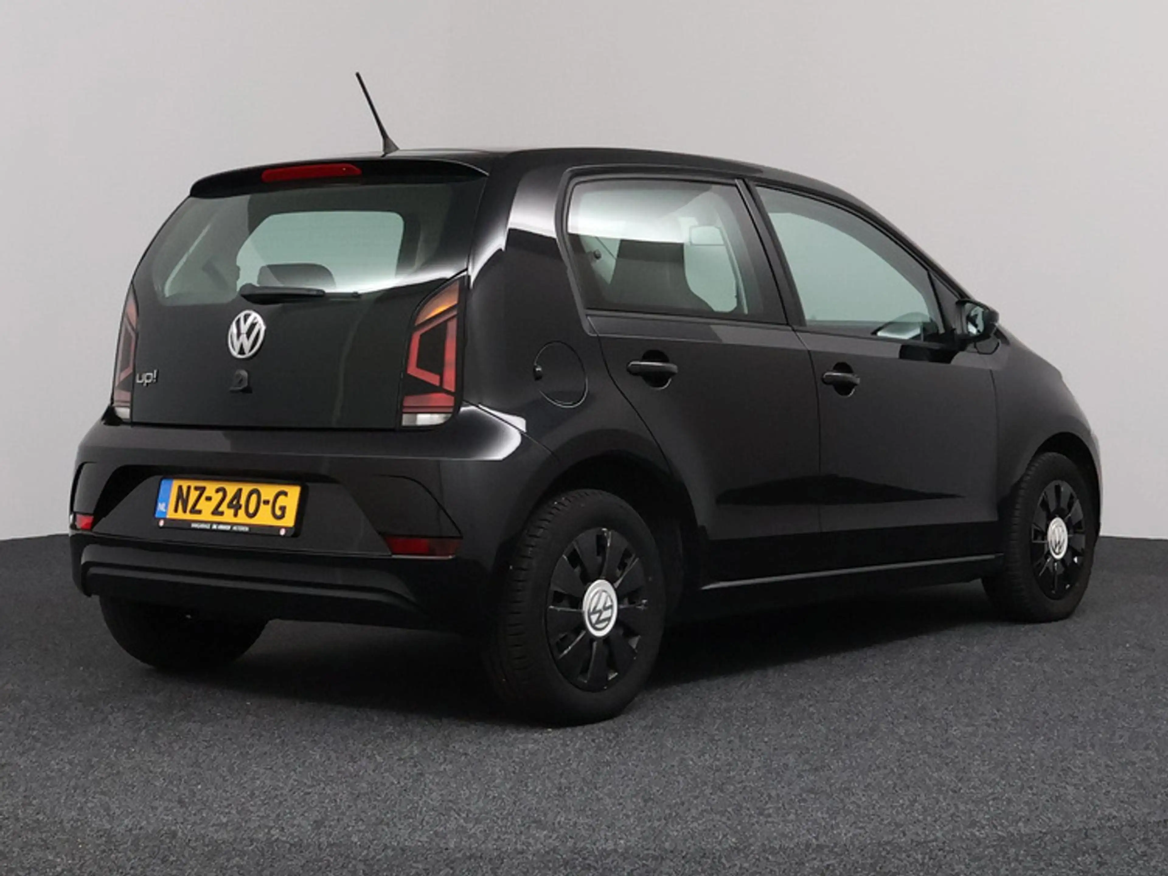 Volkswagen up! 1.0 BMT move up! 5-deurs Airco — photo 2