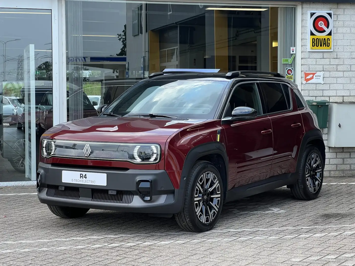 Renault R 4 comfort range iconic 52 kWh | Bel voor een proefri Rood - 2