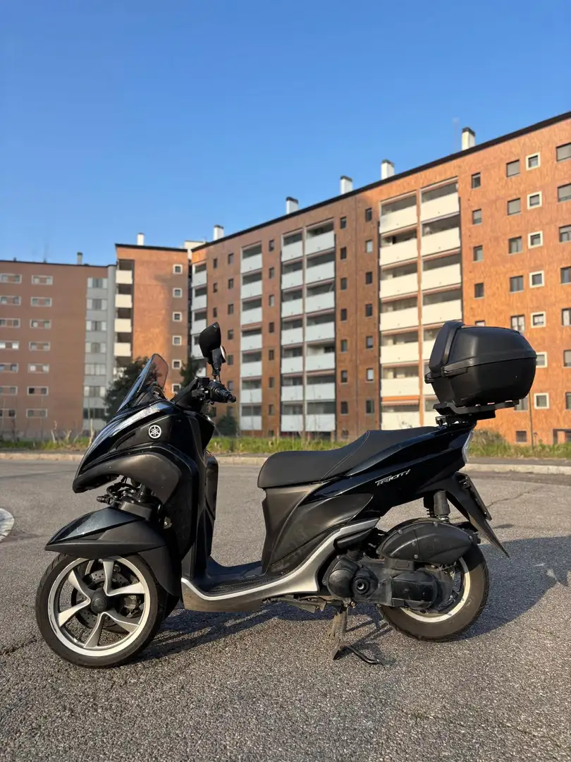 Yamaha TriCity 125 Negro - 1