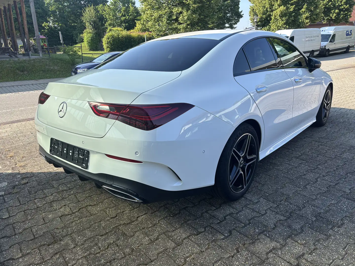 Mercedes-Benz CLA 200 AMG Line Premium Night-Paket Winter-Paket Wit - 2