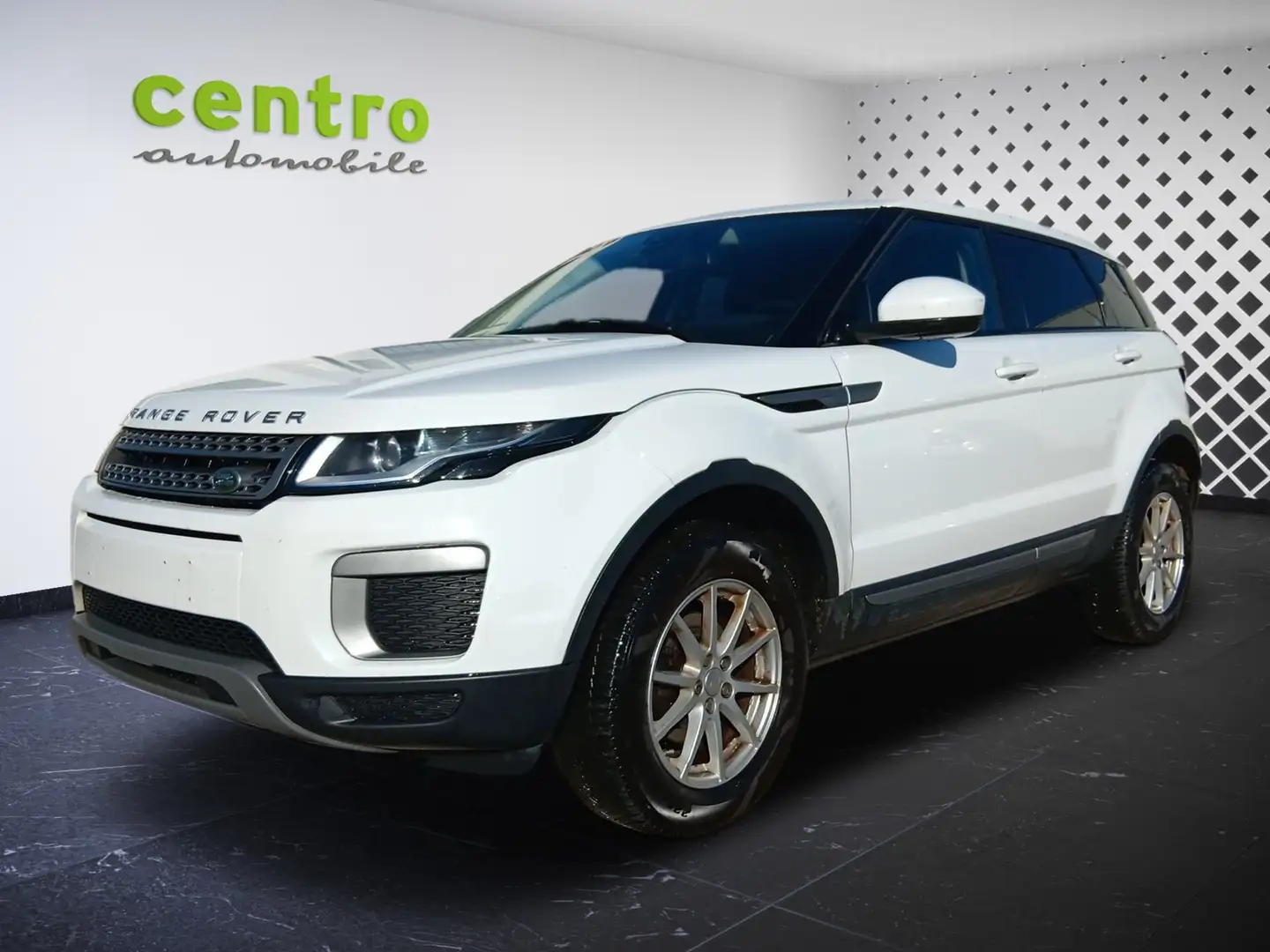 Land Rover Range Rover Evoque Pure 2,0 eD4 e-Capability Weiß - 2
